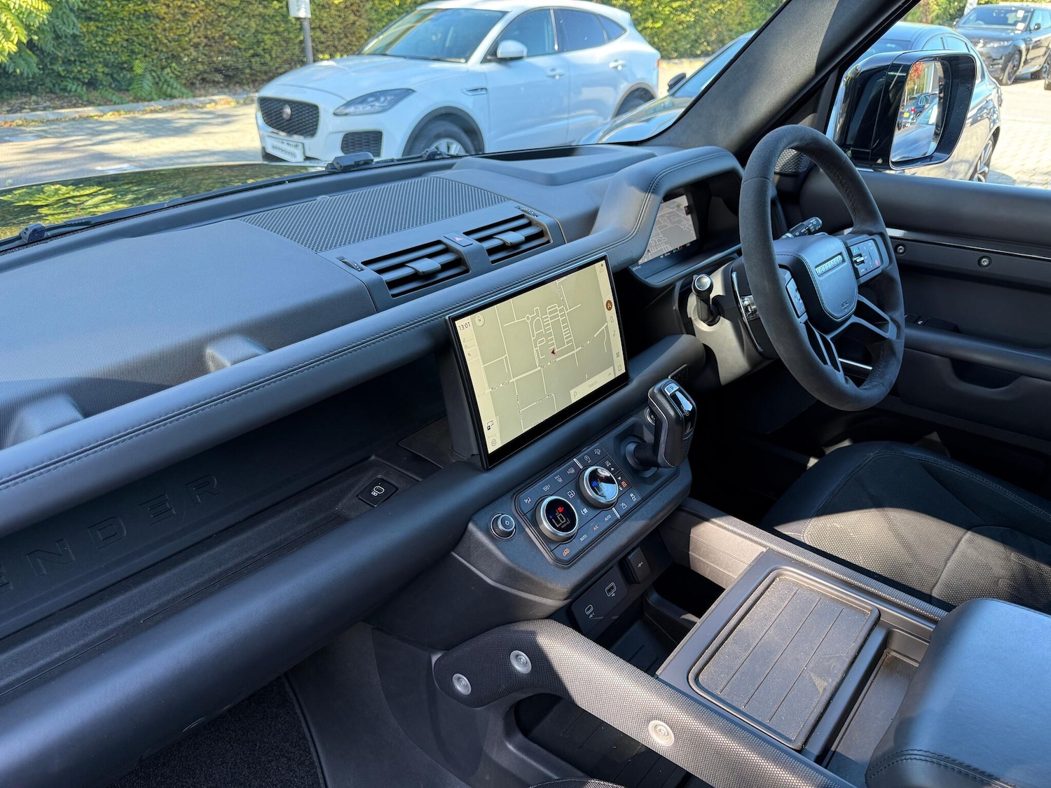 Used Land Rover Defender 110 2022 for sale - 76689833: Photo 56