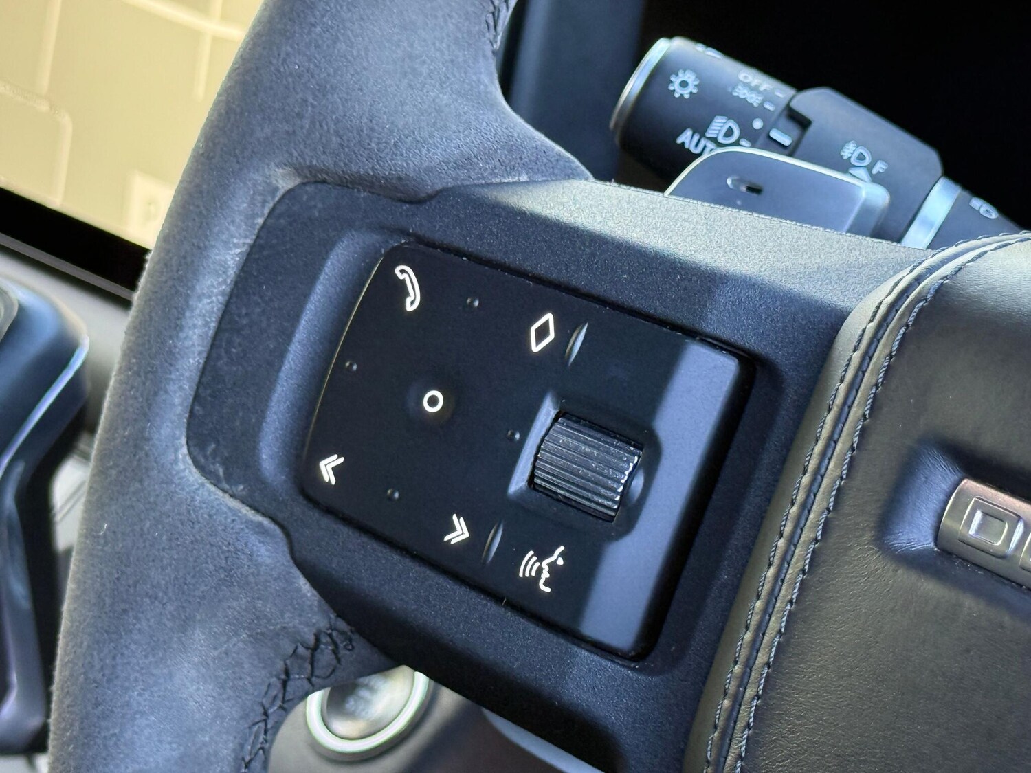 Used Land Rover Defender 110 2022 for sale - 76689833: Photo 61