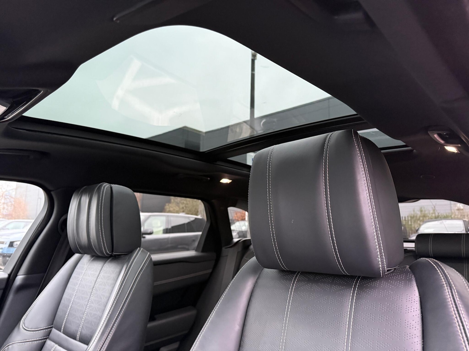 Used Land Rover Range Rover Velar for sale - 77330479: Photo 6