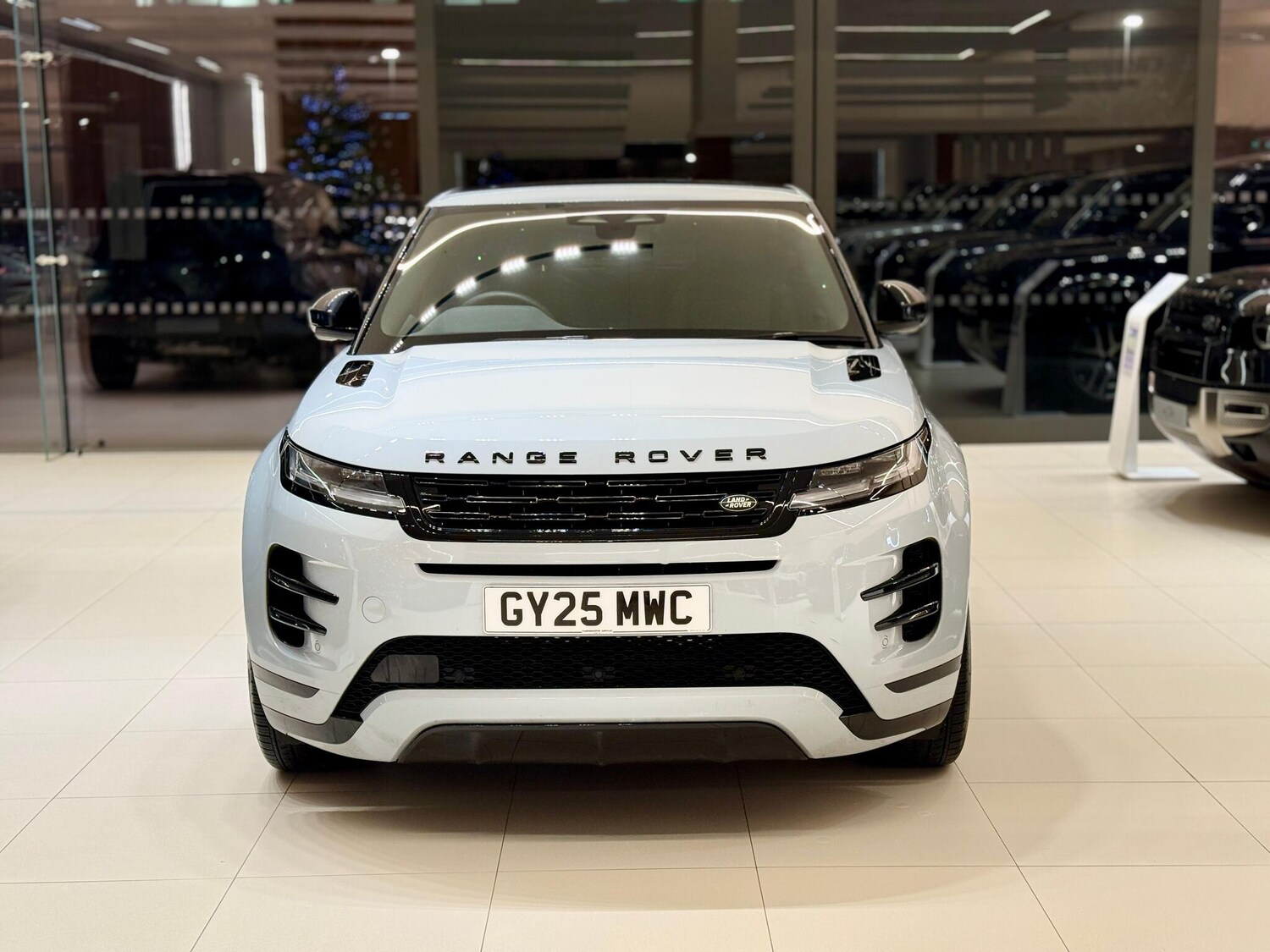 Used Land Rover Range Rover Evoque 2025 for sale - 76214952: Photo 11
