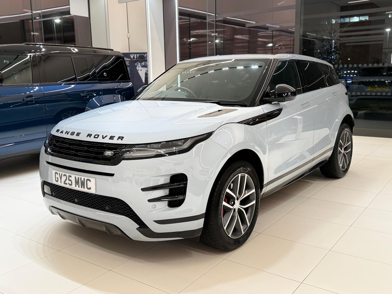 Used Land Rover Range Rover Evoque 2025 for sale - 76214952: Photo 14