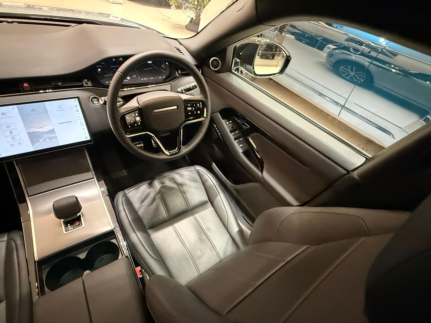 Used Land Rover Range Rover Evoque 2025 for sale - 76214952: Photo 19