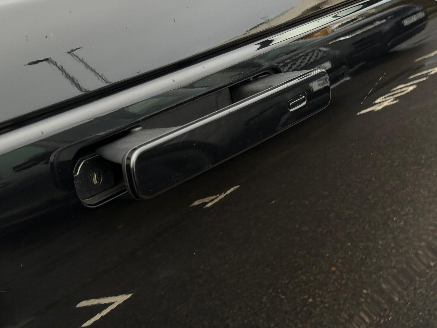 Used Land Rover Range Rover Velar 2024 for sale - 77468535: Photo 17