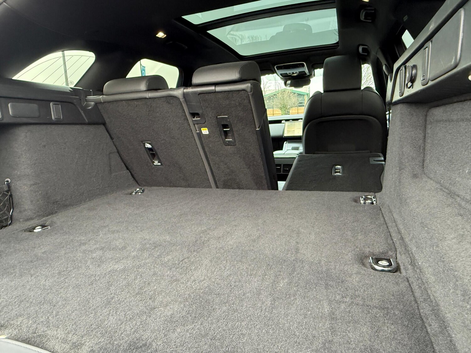 Used Land Rover Range Rover Velar 2024 for sale - 77468535: Photo 26