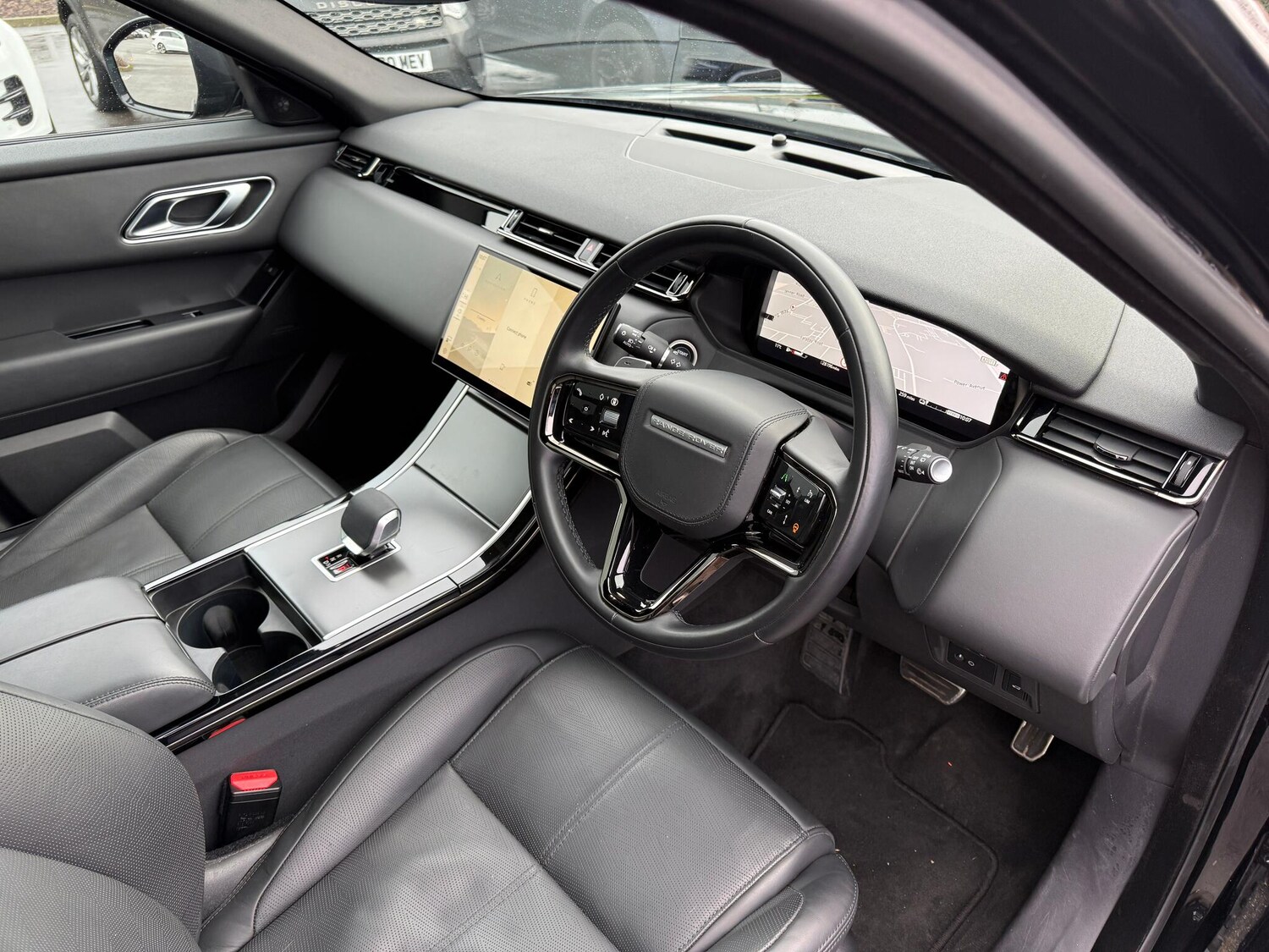 Used Land Rover Range Rover Velar 2024 for sale - 77468535: Photo 31