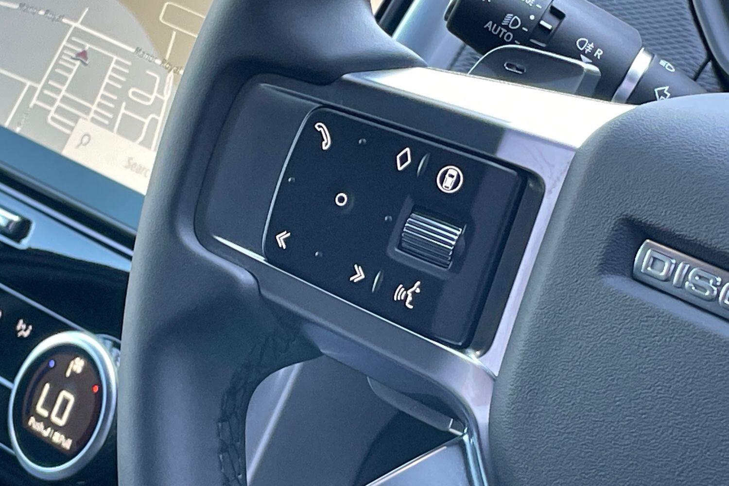 Used Land Rover Discovery 2025 for sale - 77001082: Photo 41