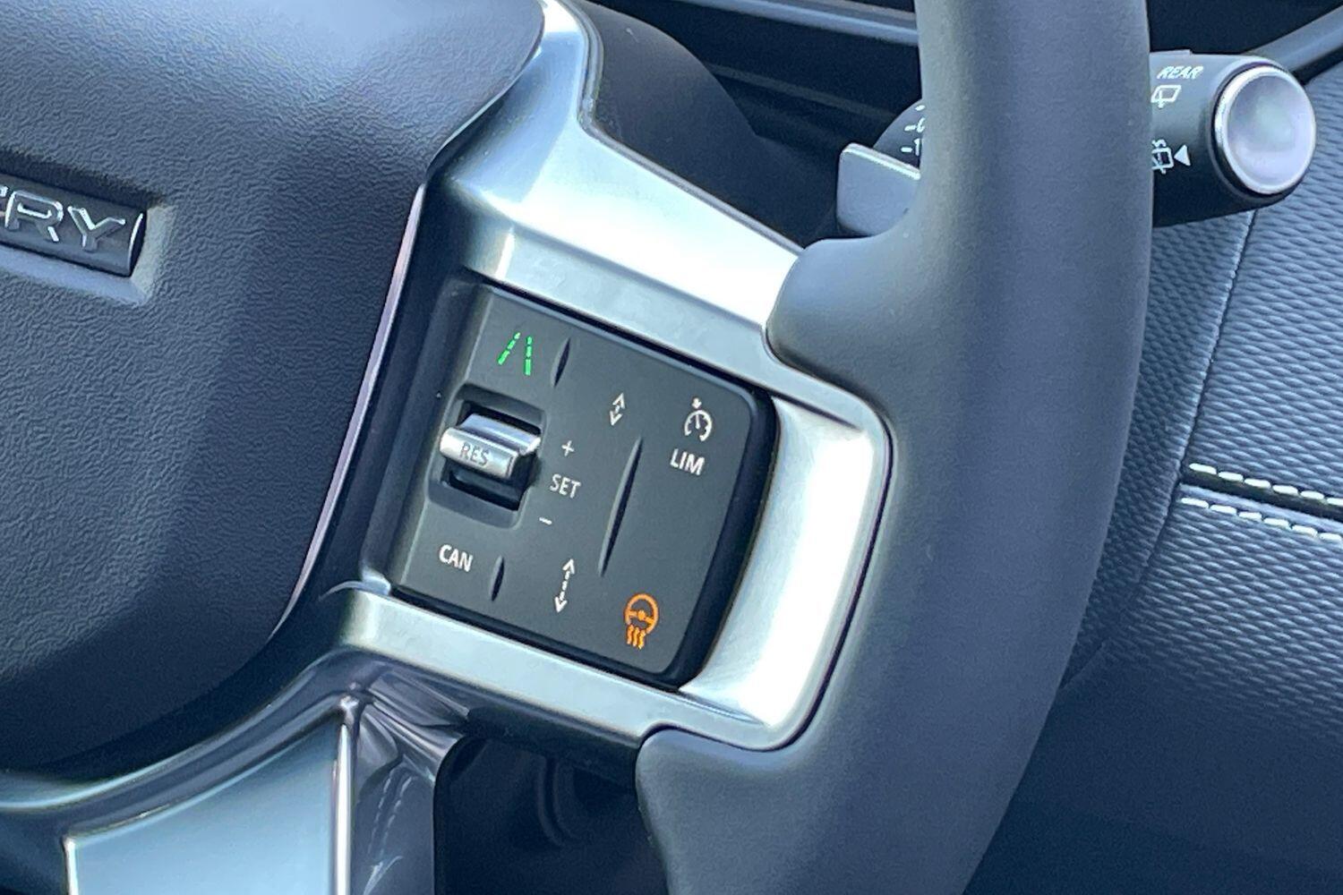 Used Land Rover Discovery 2025 for sale - 77001082: Photo 42