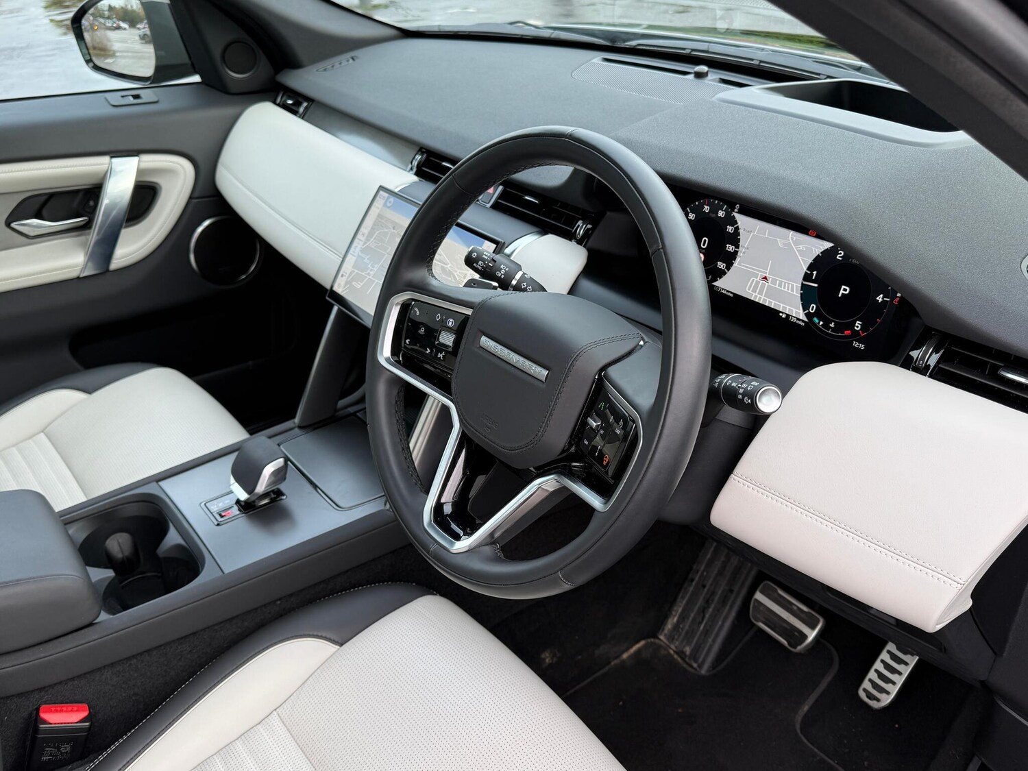 Used Land Rover Discovery Sport 2025 for sale - 76227587: Photo 37