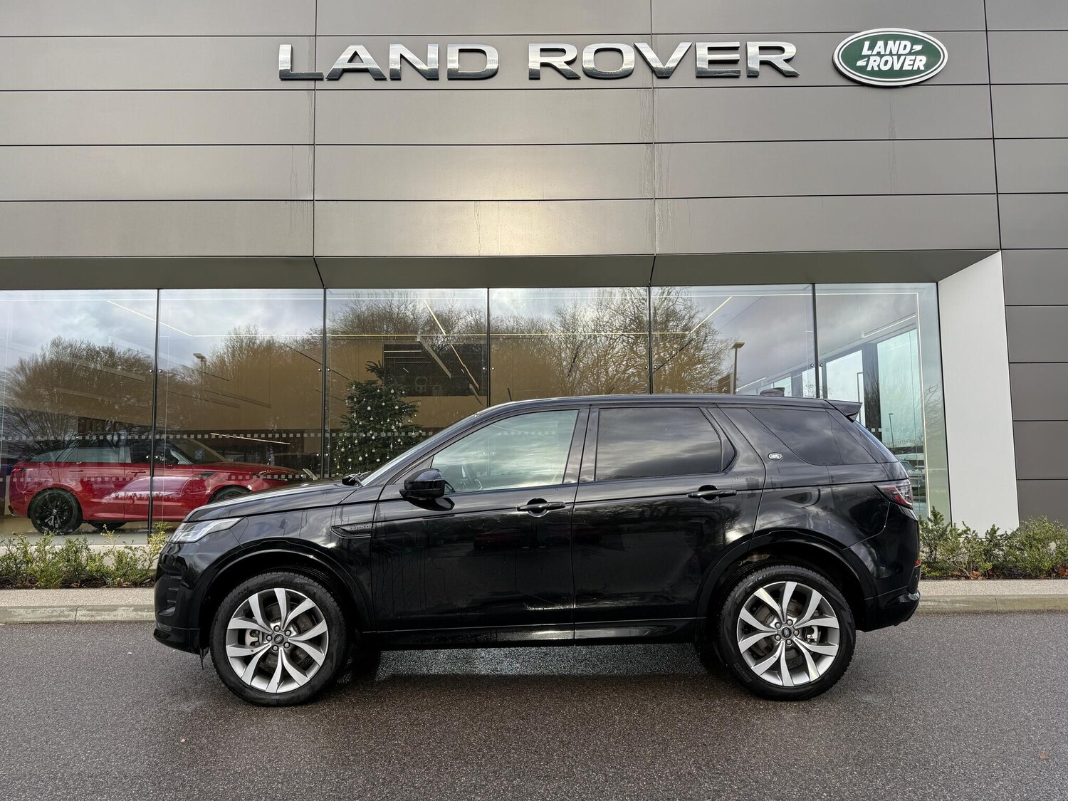 Used Land Rover Discovery Sport 2025 for sale - 76227587: Photo 8