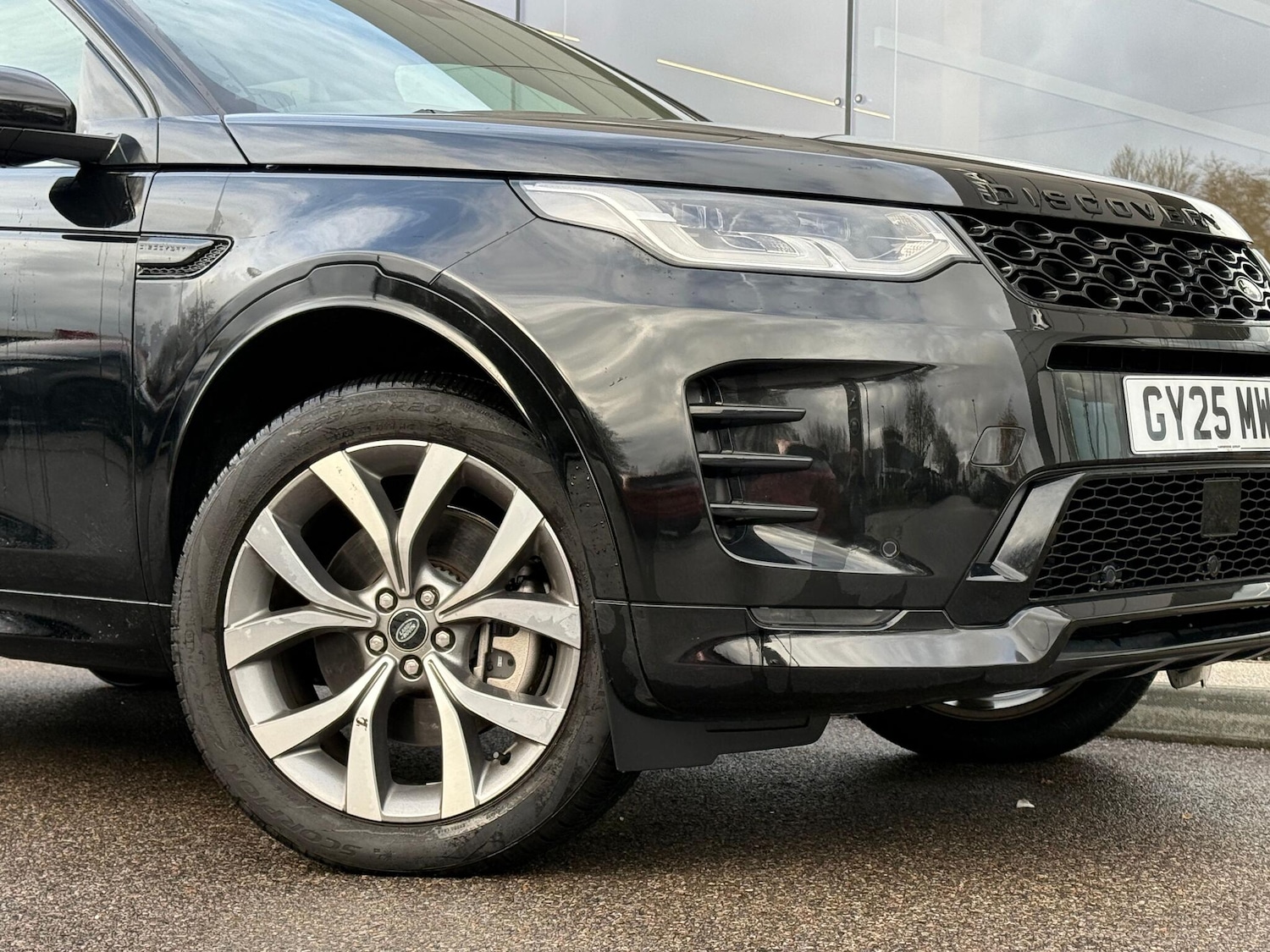 Used Land Rover Discovery Sport 2025 for sale - 76227587: Photo 9