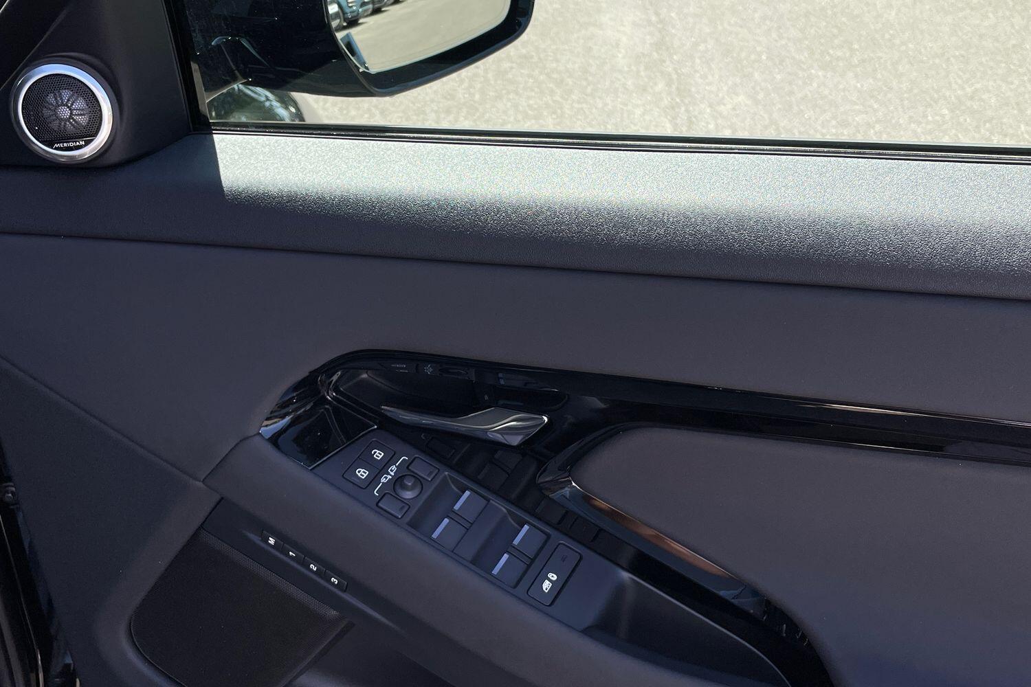 Used Land Rover Range Rover Evoque 2025 for sale - 76562234: Photo 28