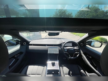 Used Land Rover Range Rover Evoque 2025 for sale - 76562234: Photo