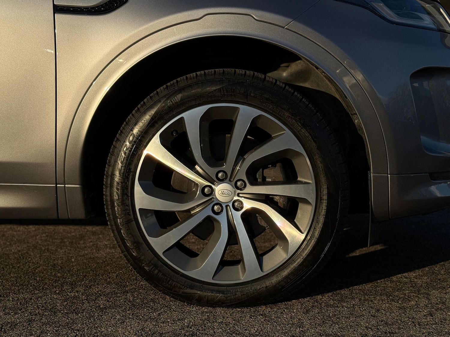 Used Land Rover Discovery Sport 2022 for sale - 76765835: Photo 18