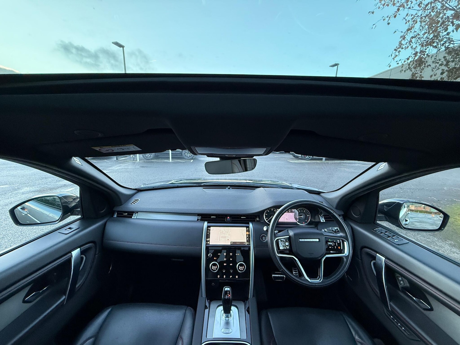 Used Land Rover Discovery Sport 2022 for sale - 76765835: Photo 4