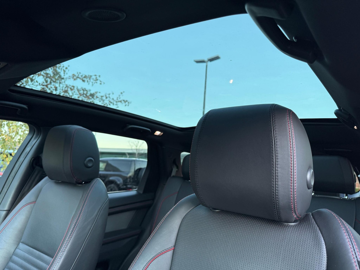 Used Land Rover Discovery Sport 2022 for sale - 76765835: Photo 5