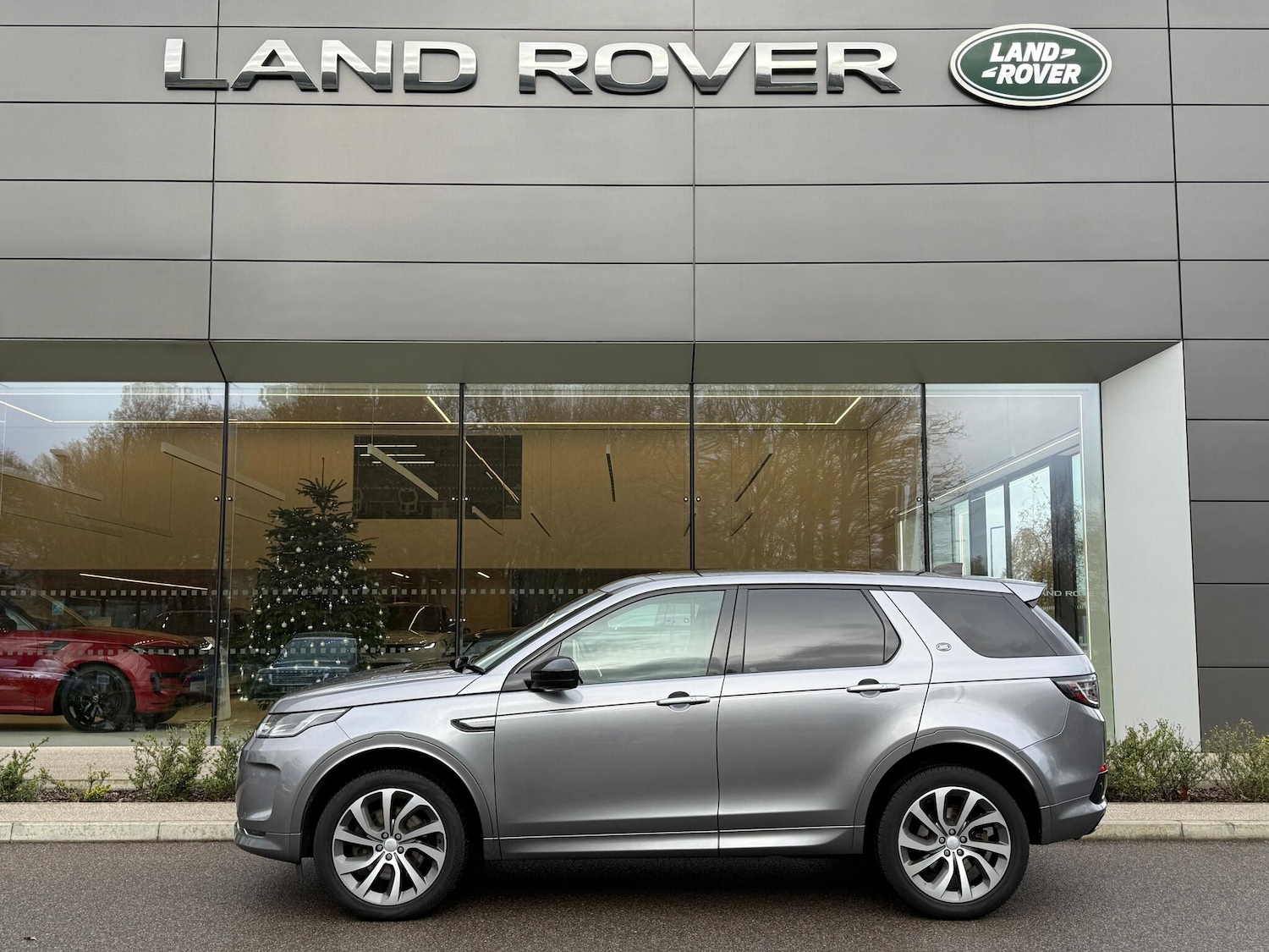 Used Land Rover Discovery Sport 2022 for sale - 76765835: Photo 9