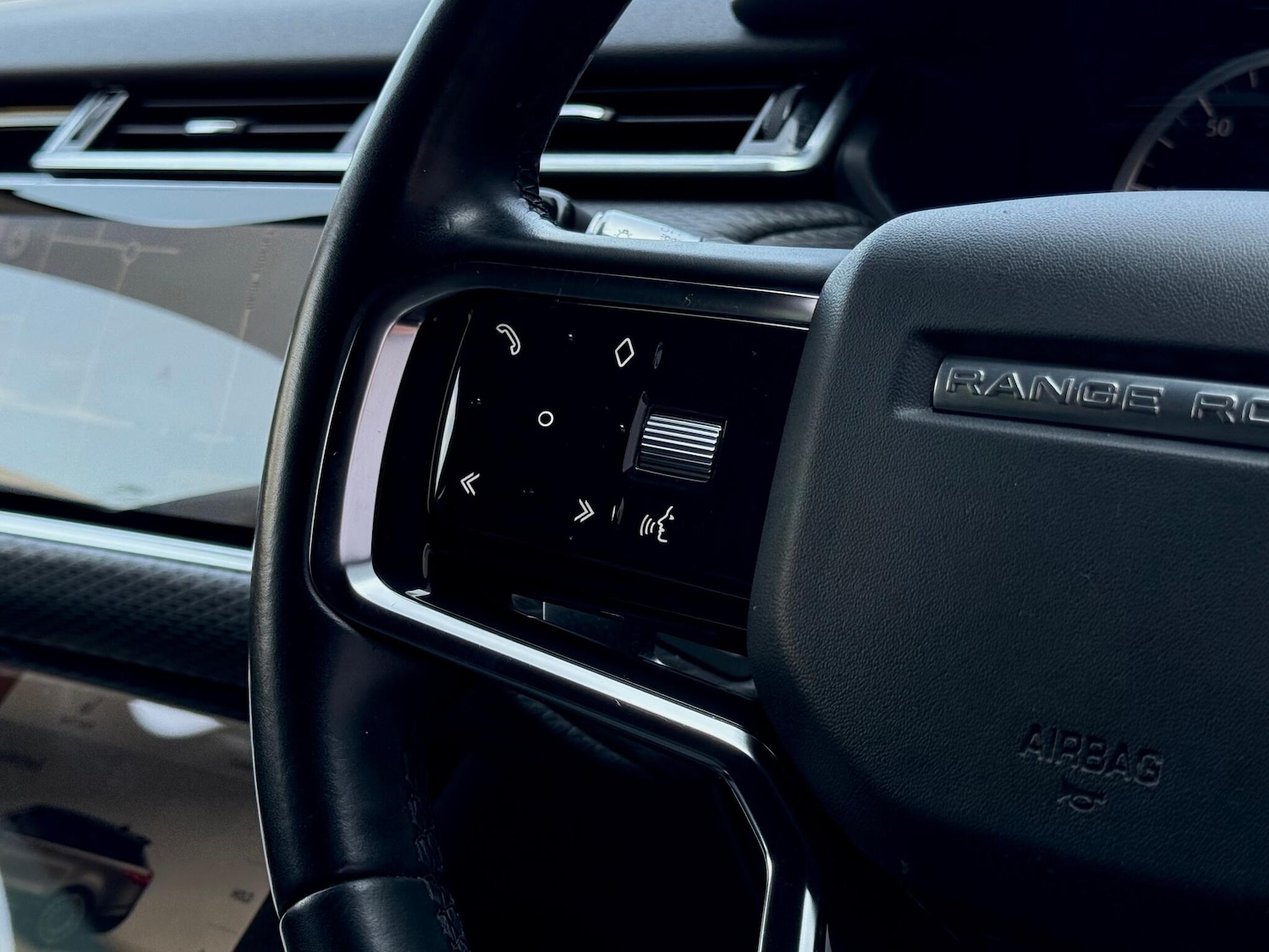 Used Land Rover Range Rover Velar 2021 for sale - 76349346: Photo 30