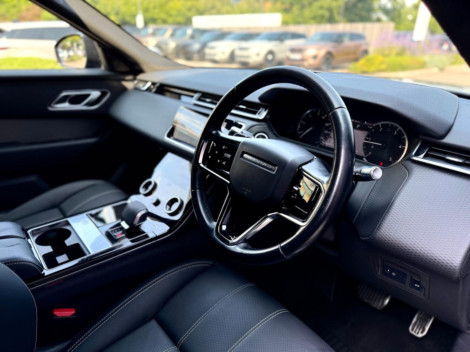 Used Land Rover Range Rover Velar 2021 for sale - 76349346: Photo 43