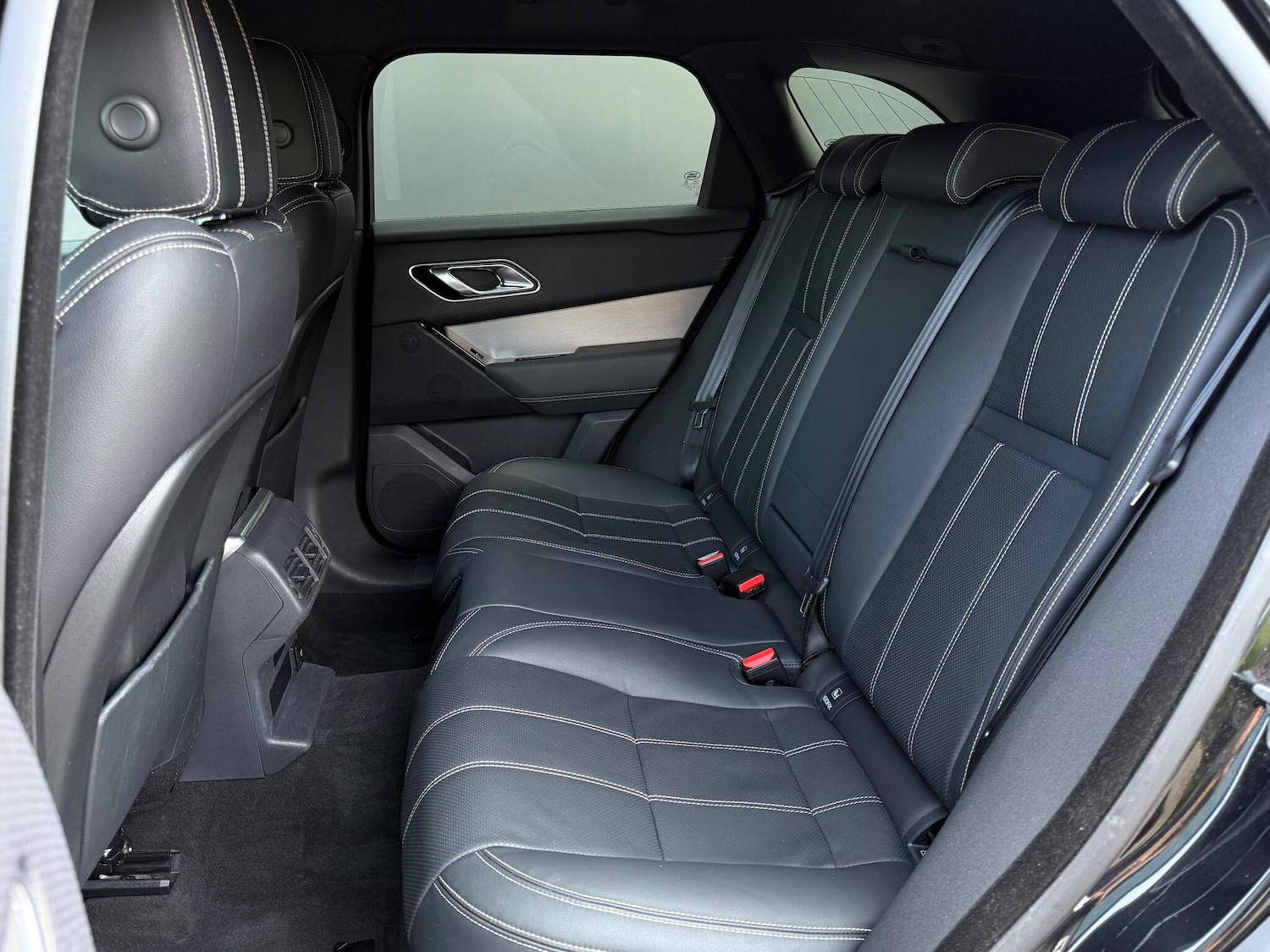 Used Land Rover Range Rover Velar 2021 for sale - 76349346: Photo 47