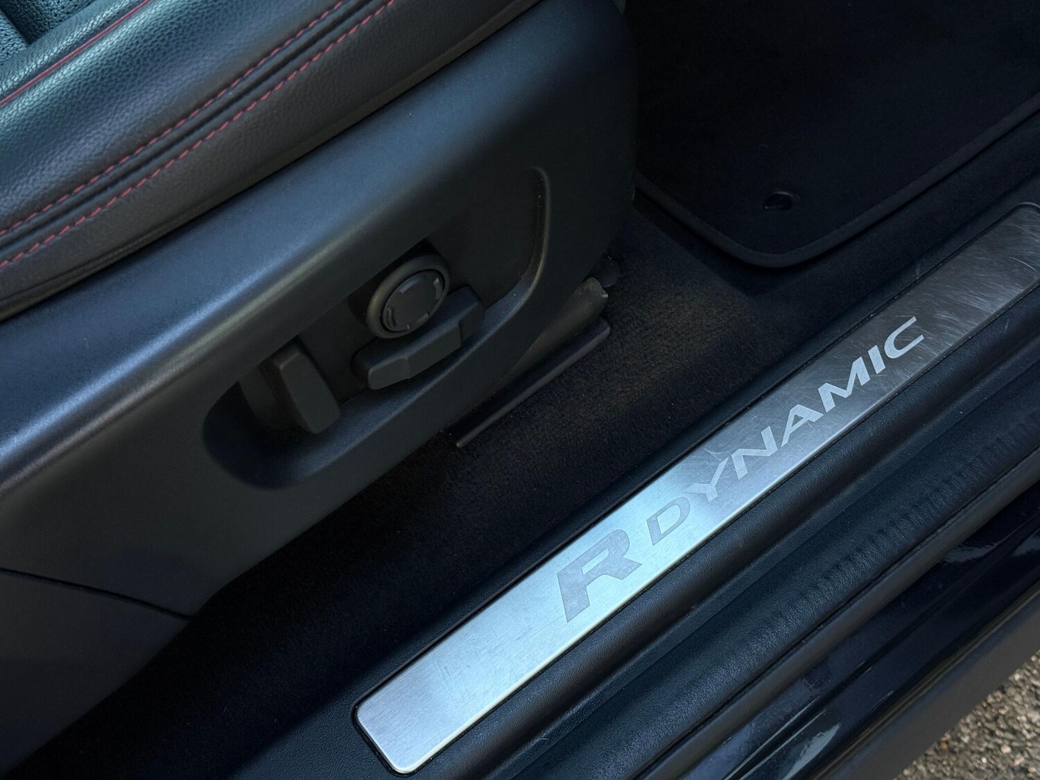 Used Land Rover Discovery Sport 2023 for sale - 76446910: Photo 41