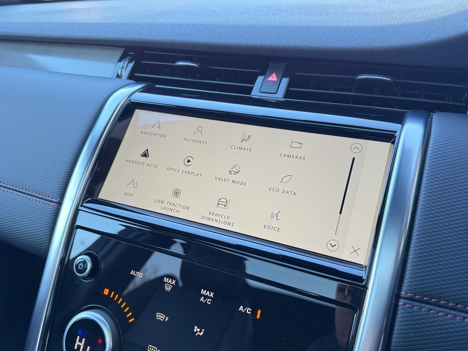 Used Land Rover Discovery Sport 2023 for sale - 76446910: Photo 52