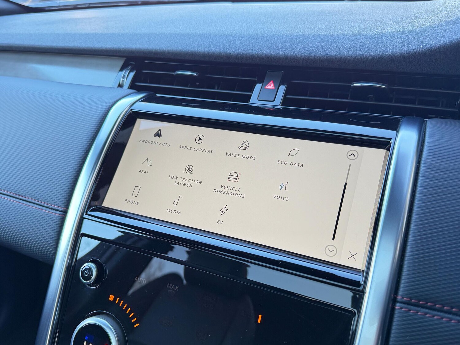 Used Land Rover Discovery Sport 2023 for sale - 76446910: Photo 53