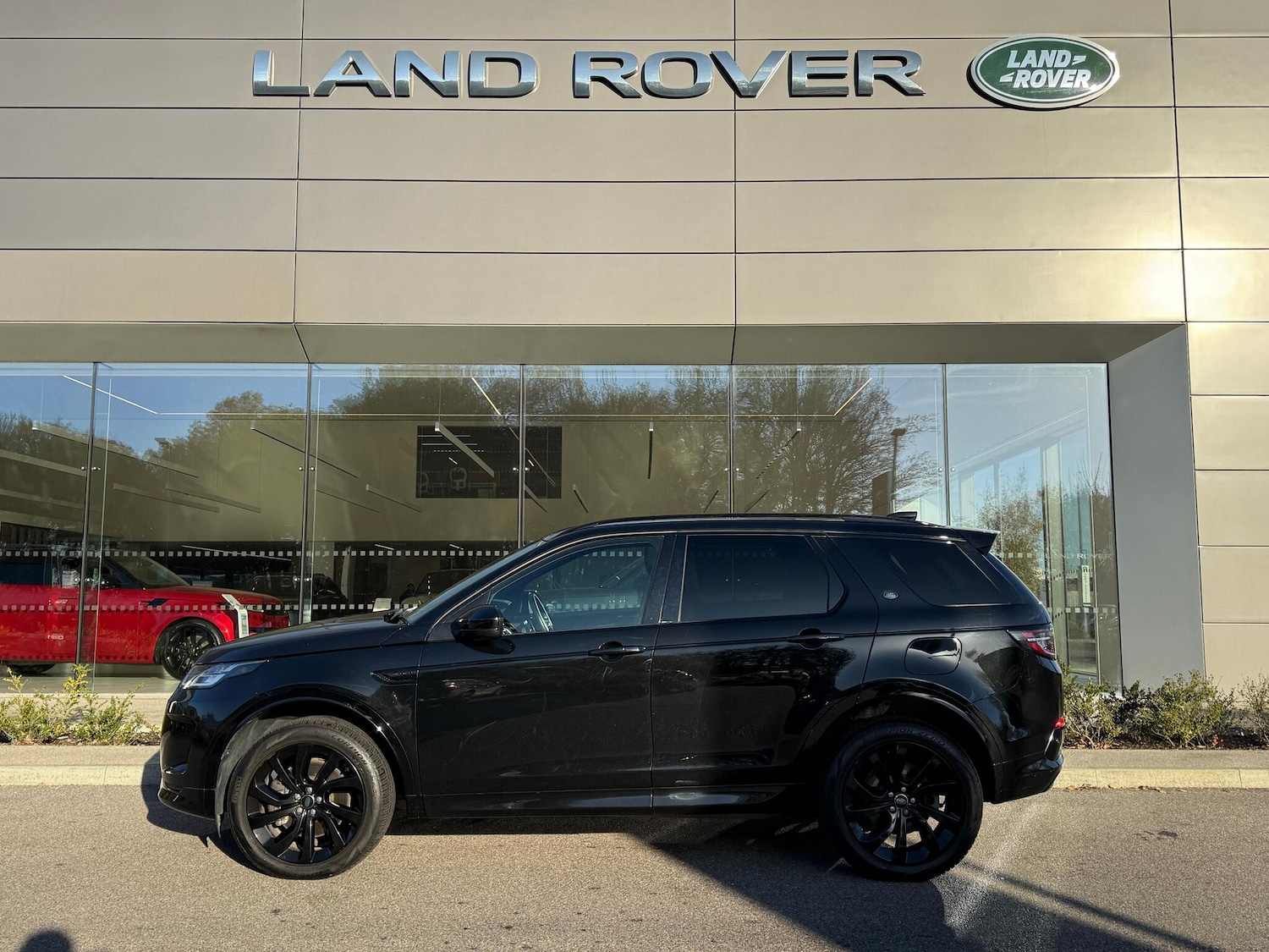 Used Land Rover Discovery Sport 2023 for sale - 76446910: Photo 8