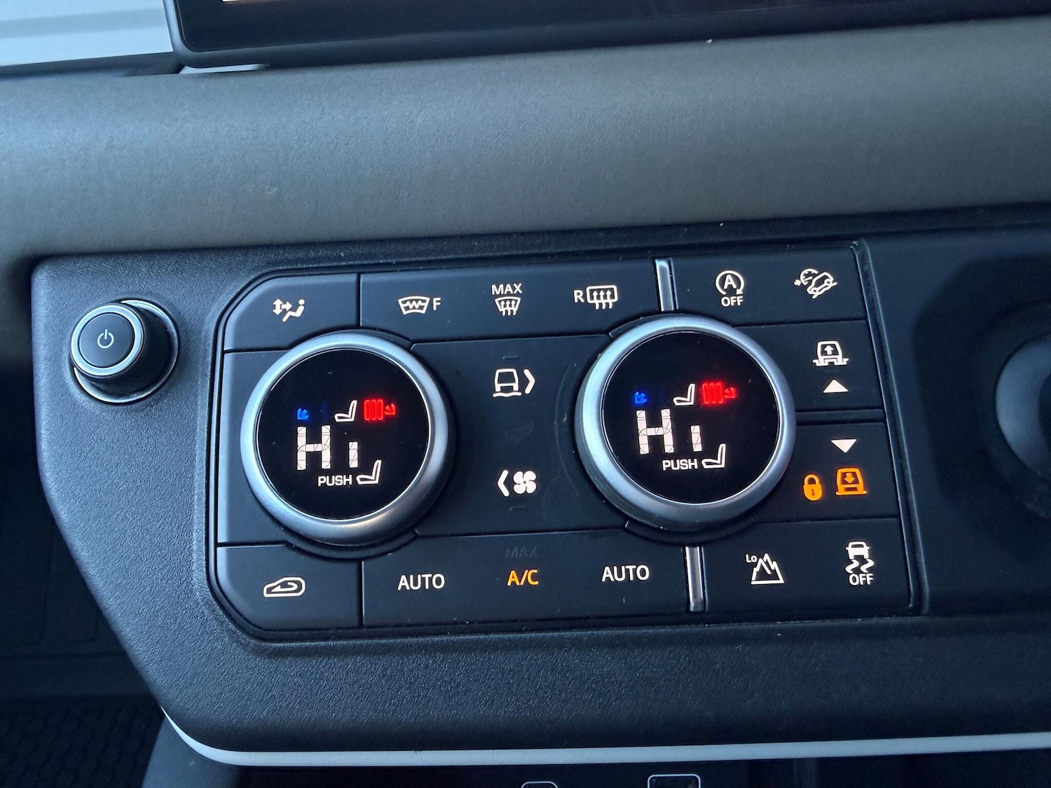 Used Land Rover Defender 110 2020 for sale - 76898856: Photo 26