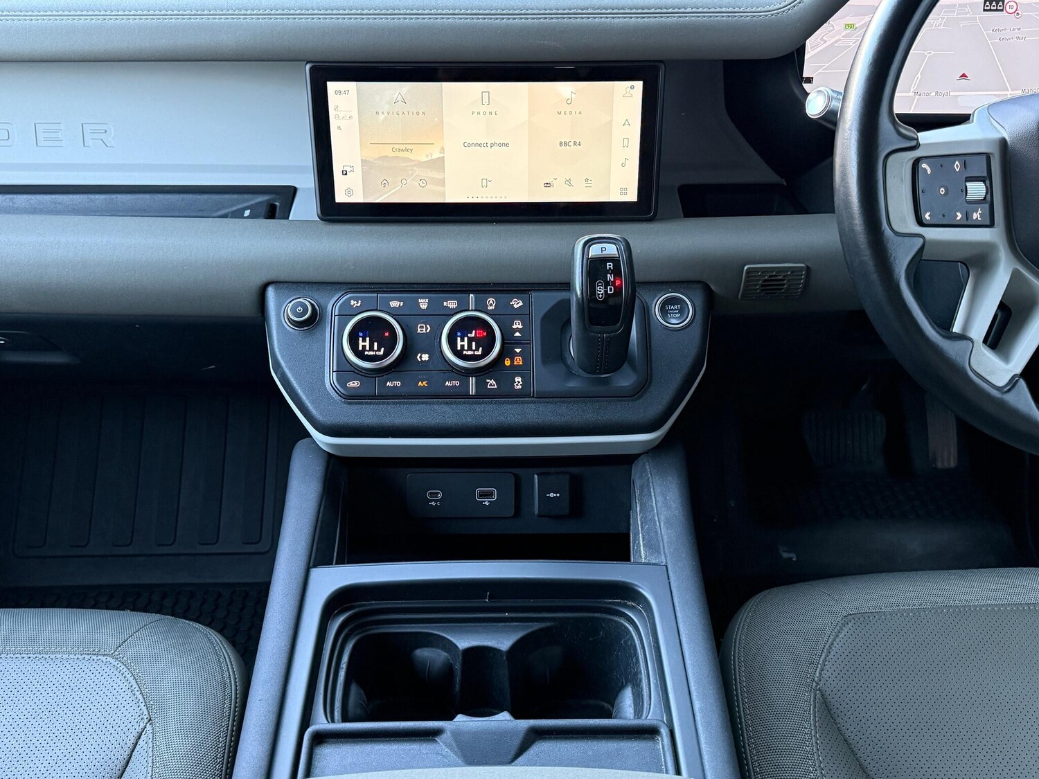 Used Land Rover Defender 110 2020 for sale - 76898856: Photo 27