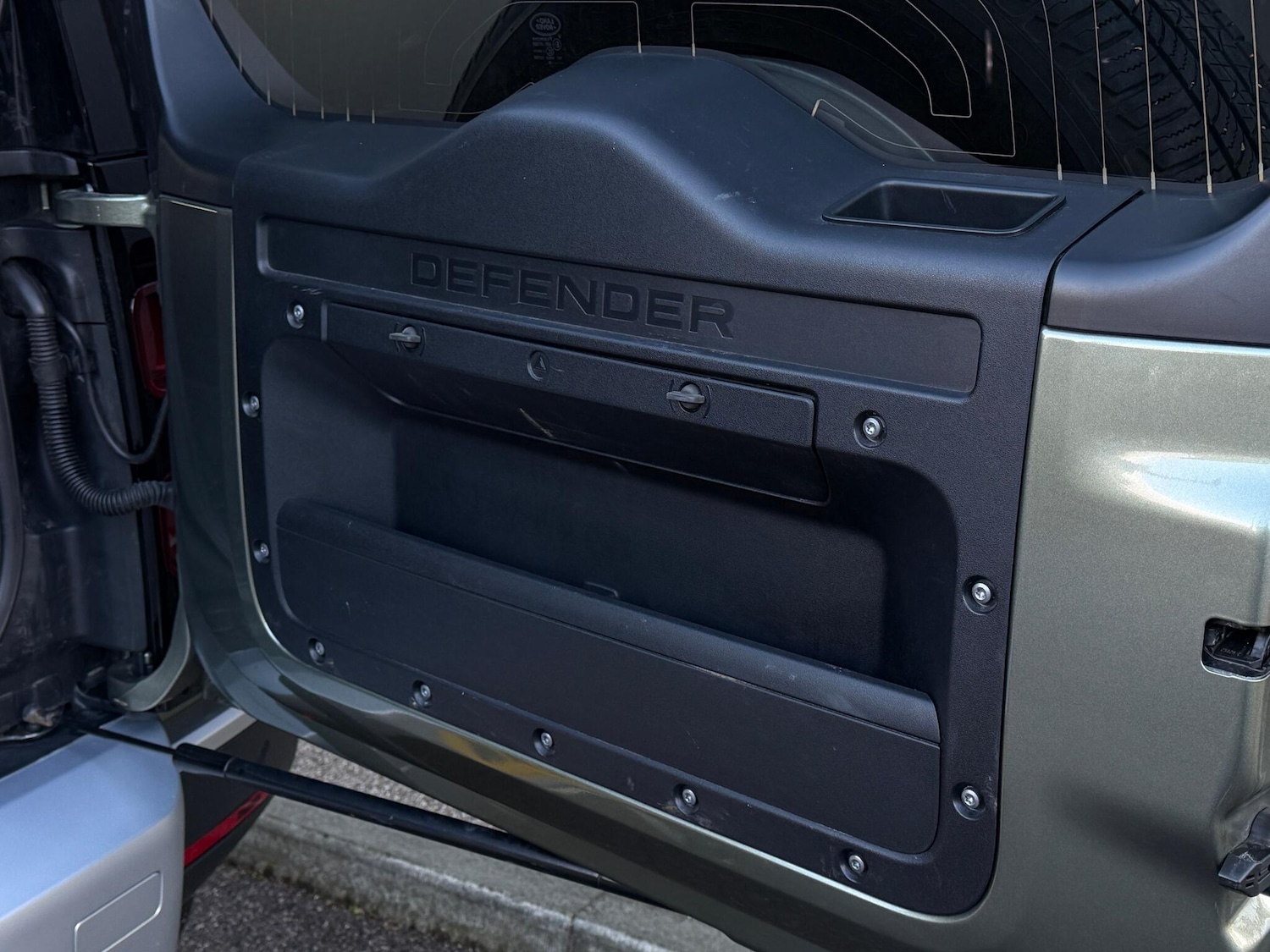 Used Land Rover Defender 110 2020 for sale - 76898856: Photo 33