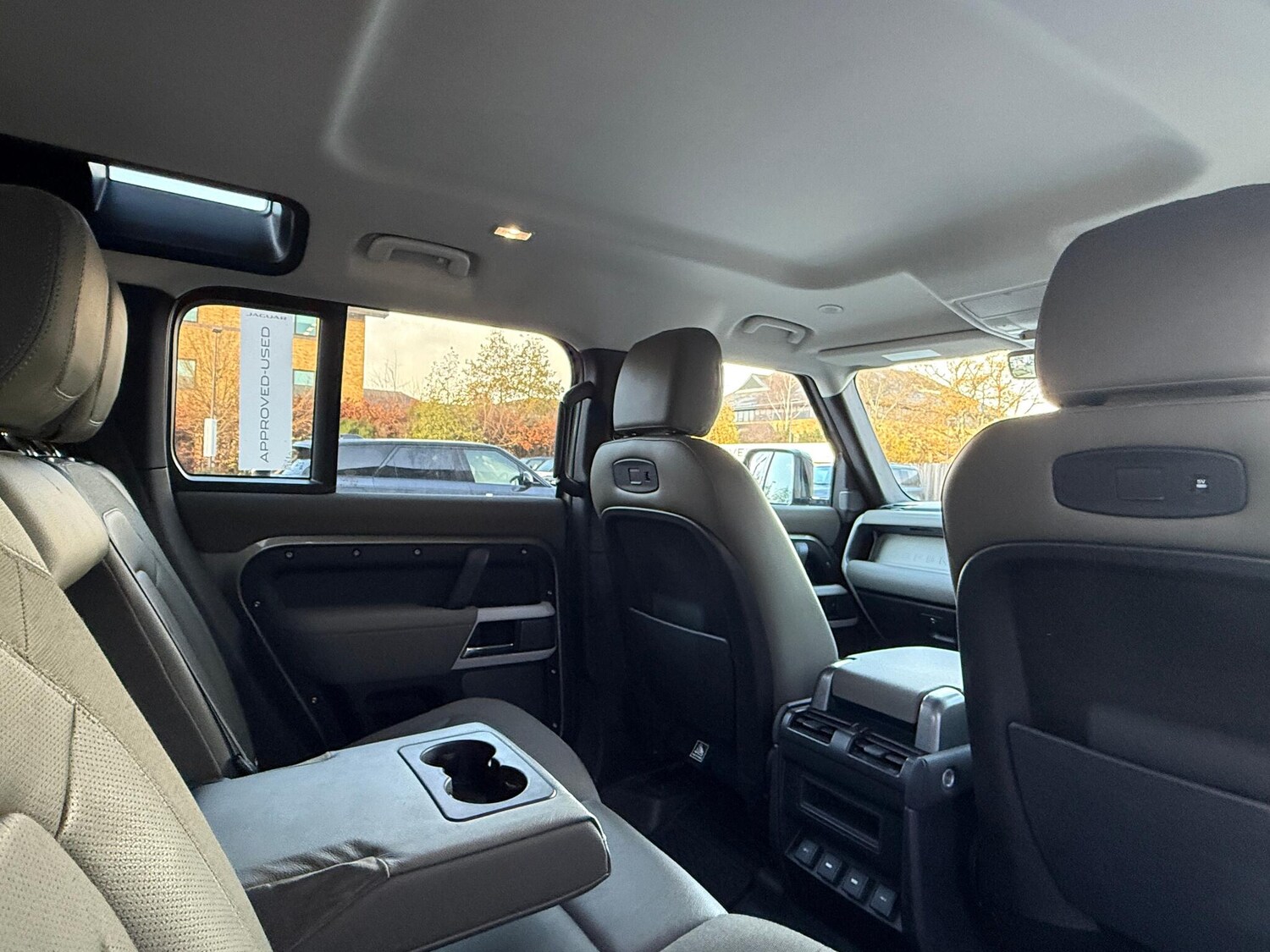 Used Land Rover Defender 110 2020 for sale - 76898856: Photo 38