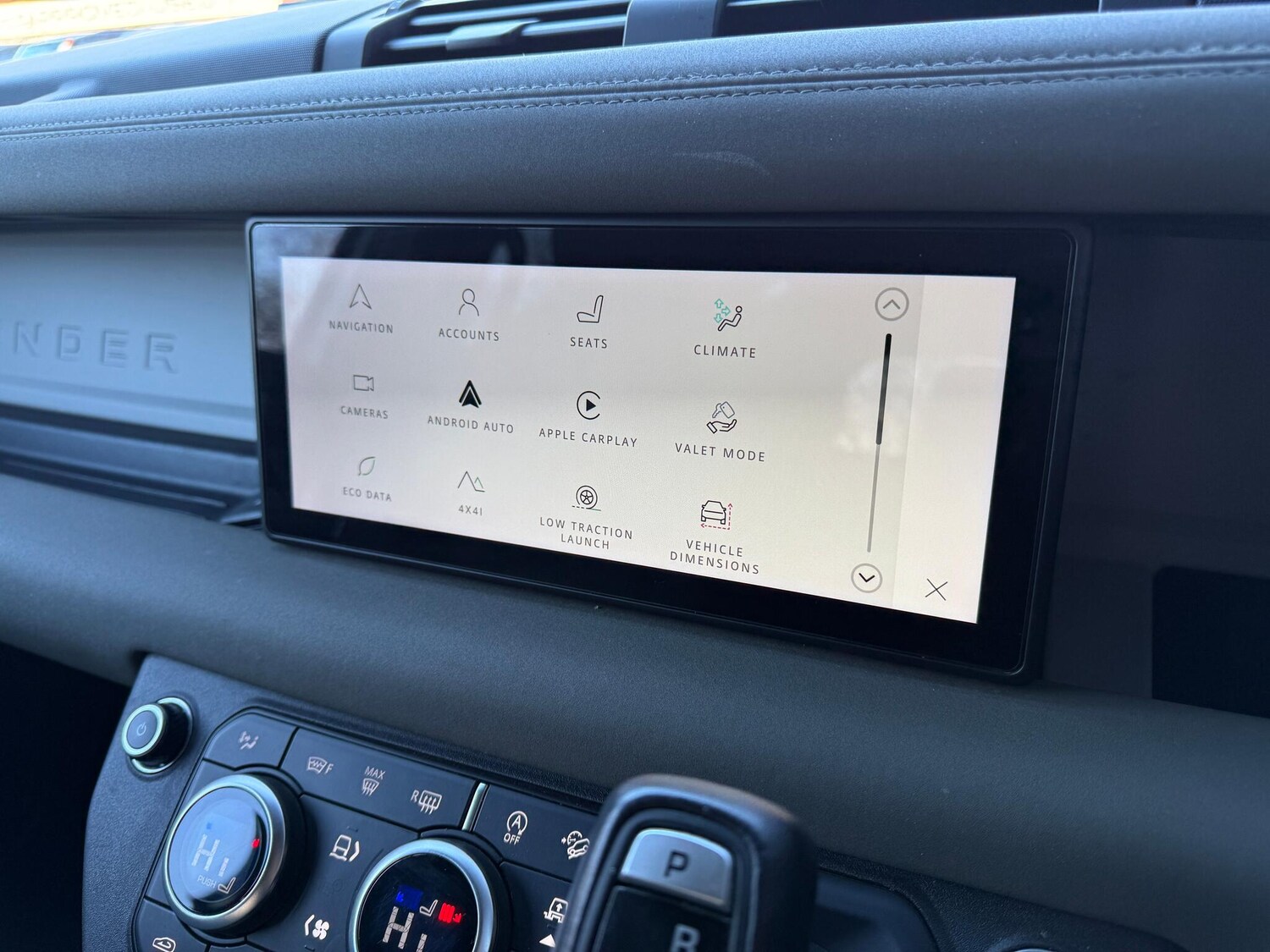 Used Land Rover Defender 110 2020 for sale - 76898856: Photo 52