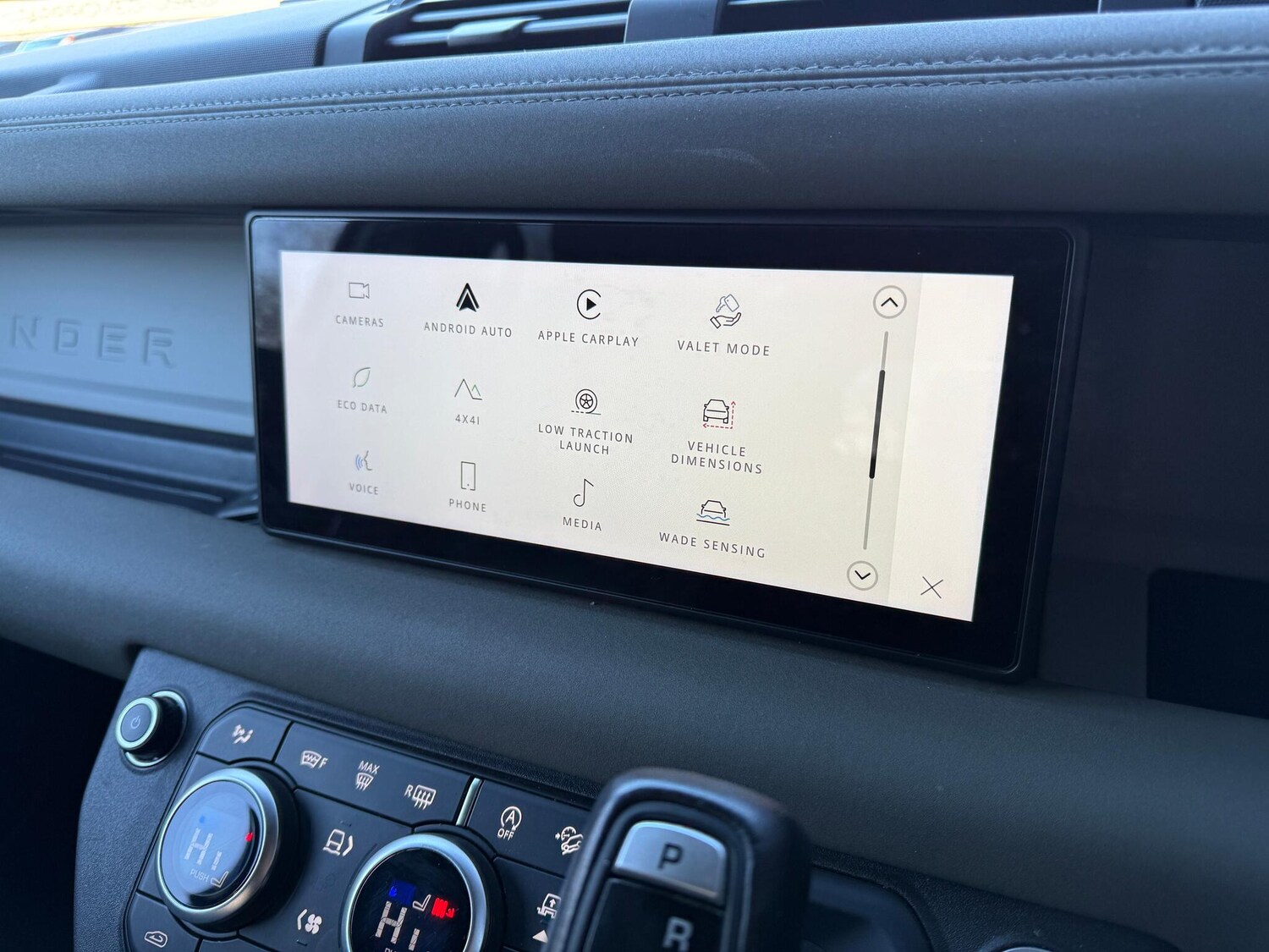 Used Land Rover Defender 110 2020 for sale - 76898856: Photo 53