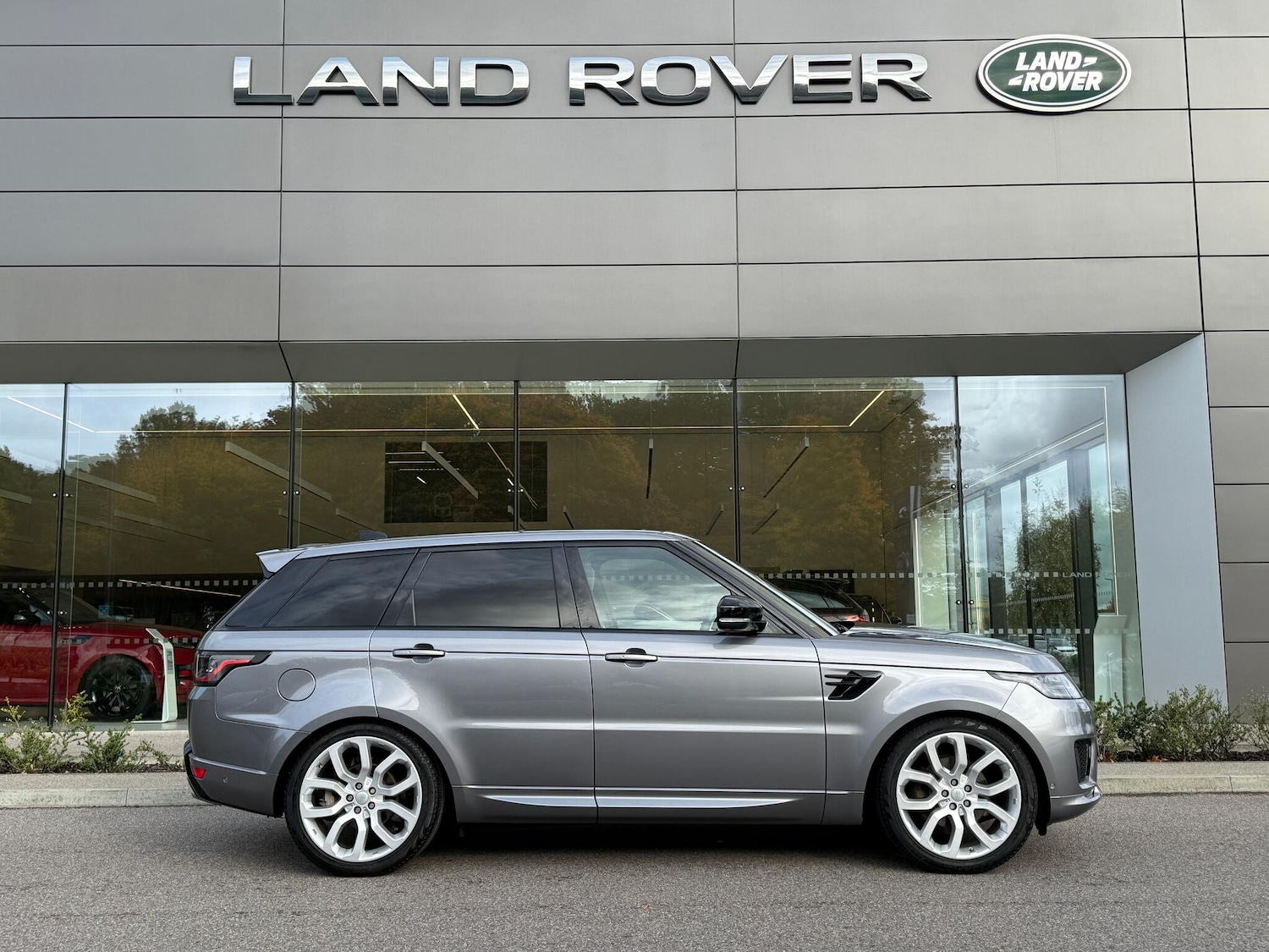 Used Land Rover Range Rover Sport 2020 for sale - 76336415: Photo 2