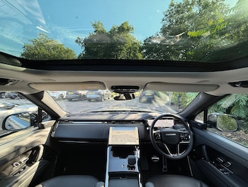 Used Land Rover Range Rover Sport 2024 for sale - 76174897: Photo 4