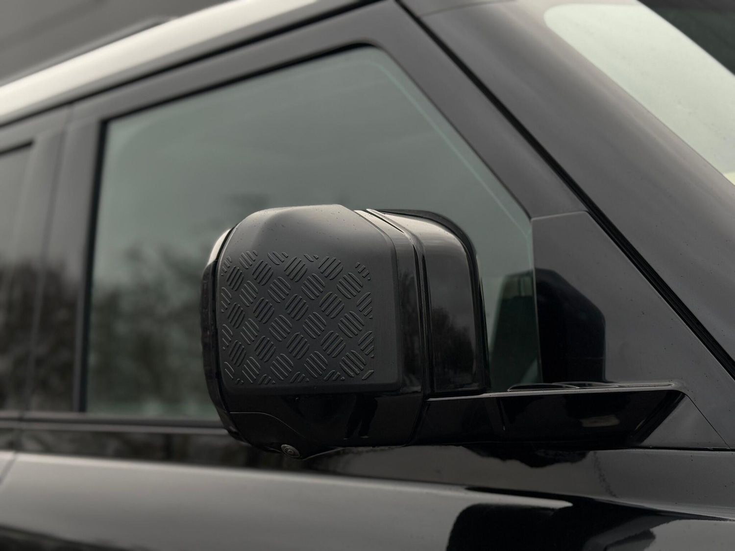 Used Land Rover Defender 2024 for sale - 77175357: Photo 13