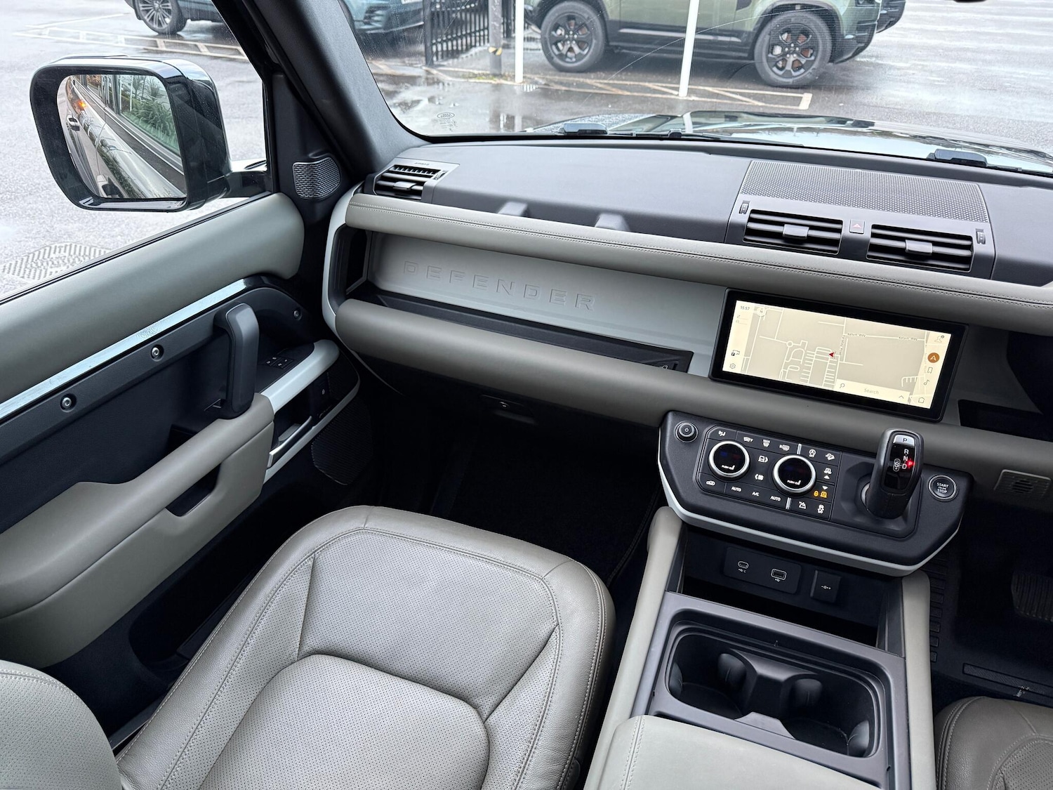 Used Land Rover Defender 2024 for sale - 77175357: Photo 23