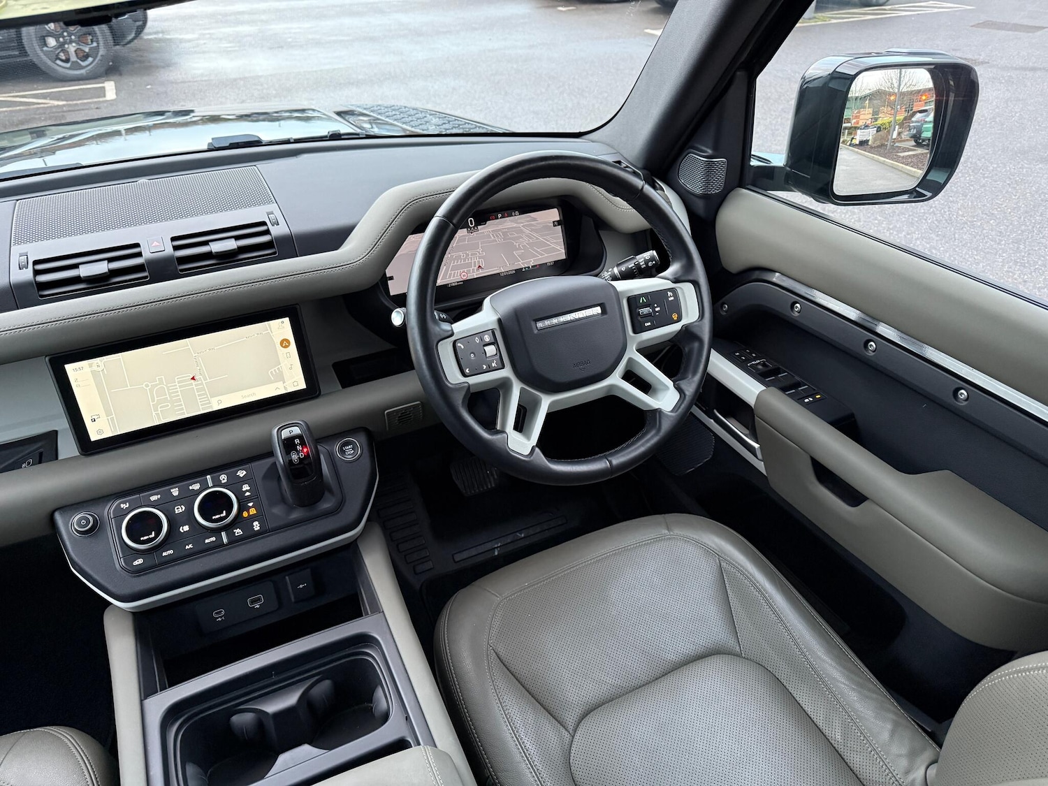Used Land Rover Defender 2024 for sale - 77175357: Photo 29