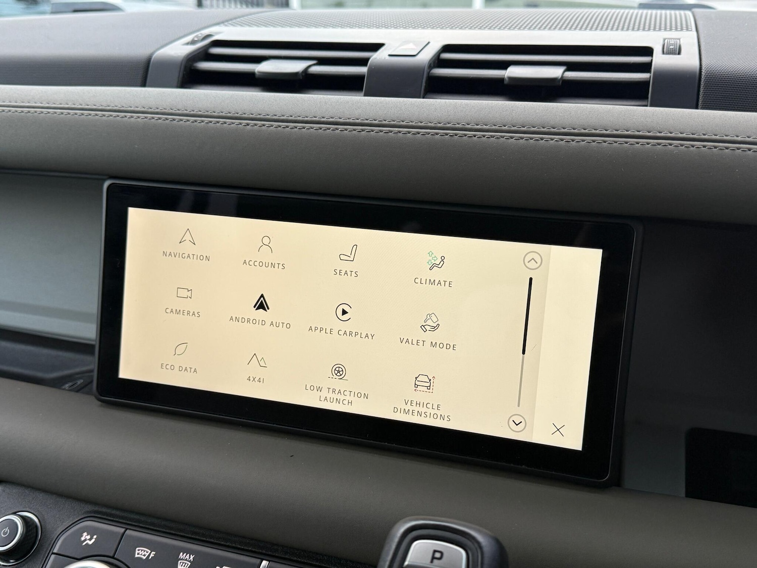 Used Land Rover Defender 2024 for sale - 77175357: Photo 35