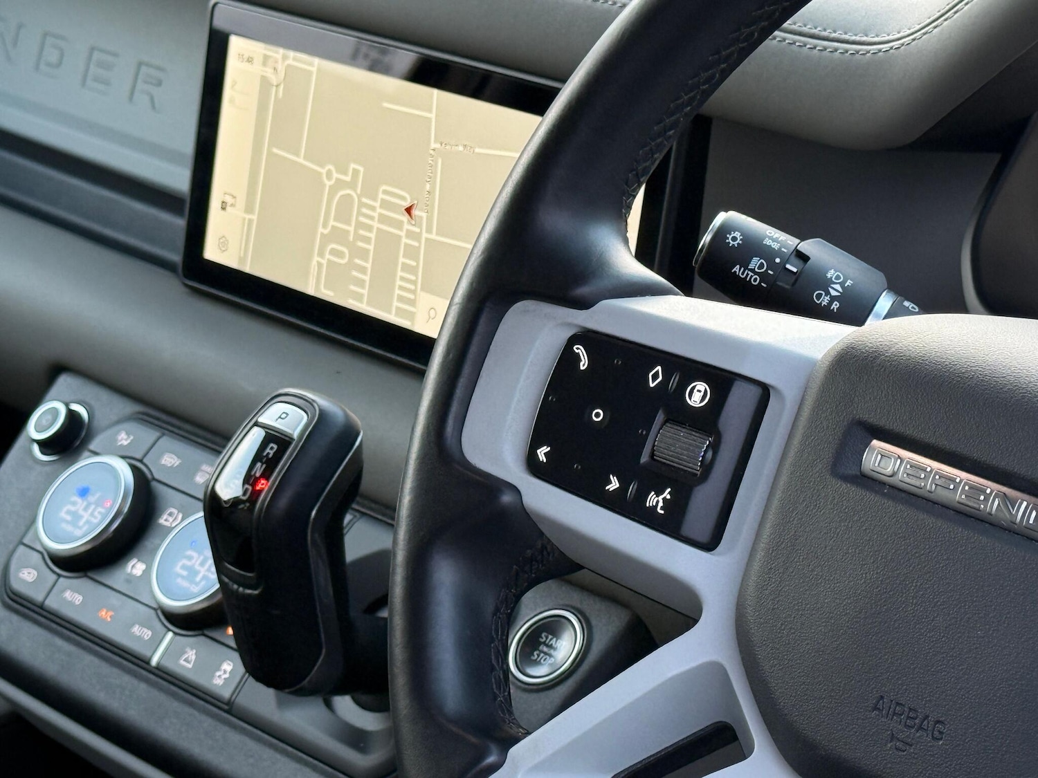 Used Land Rover Defender 2024 for sale - 77175357: Photo 53