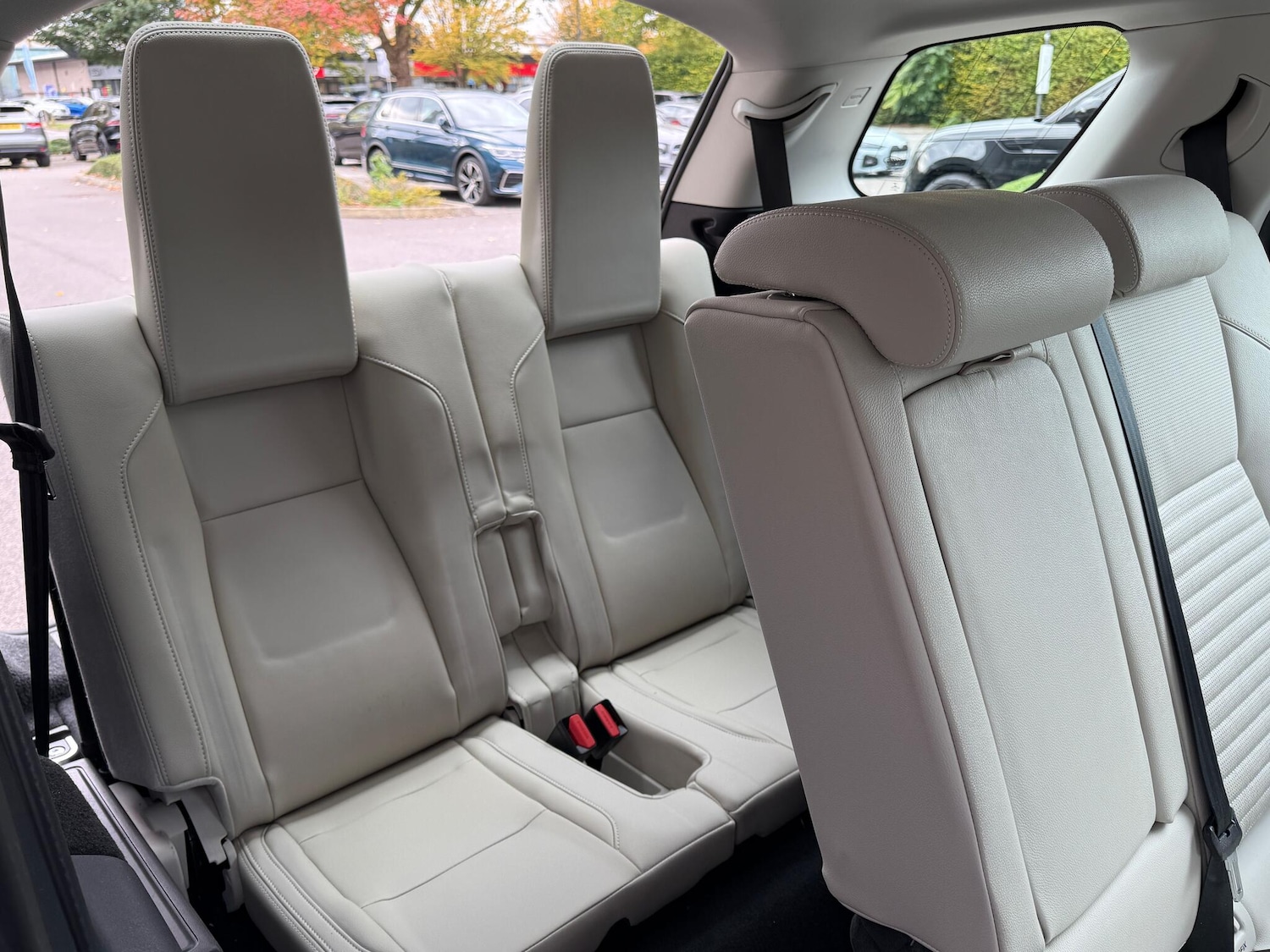 Used Land Rover Discovery Sport 2020 for sale - 76153093: Photo 32