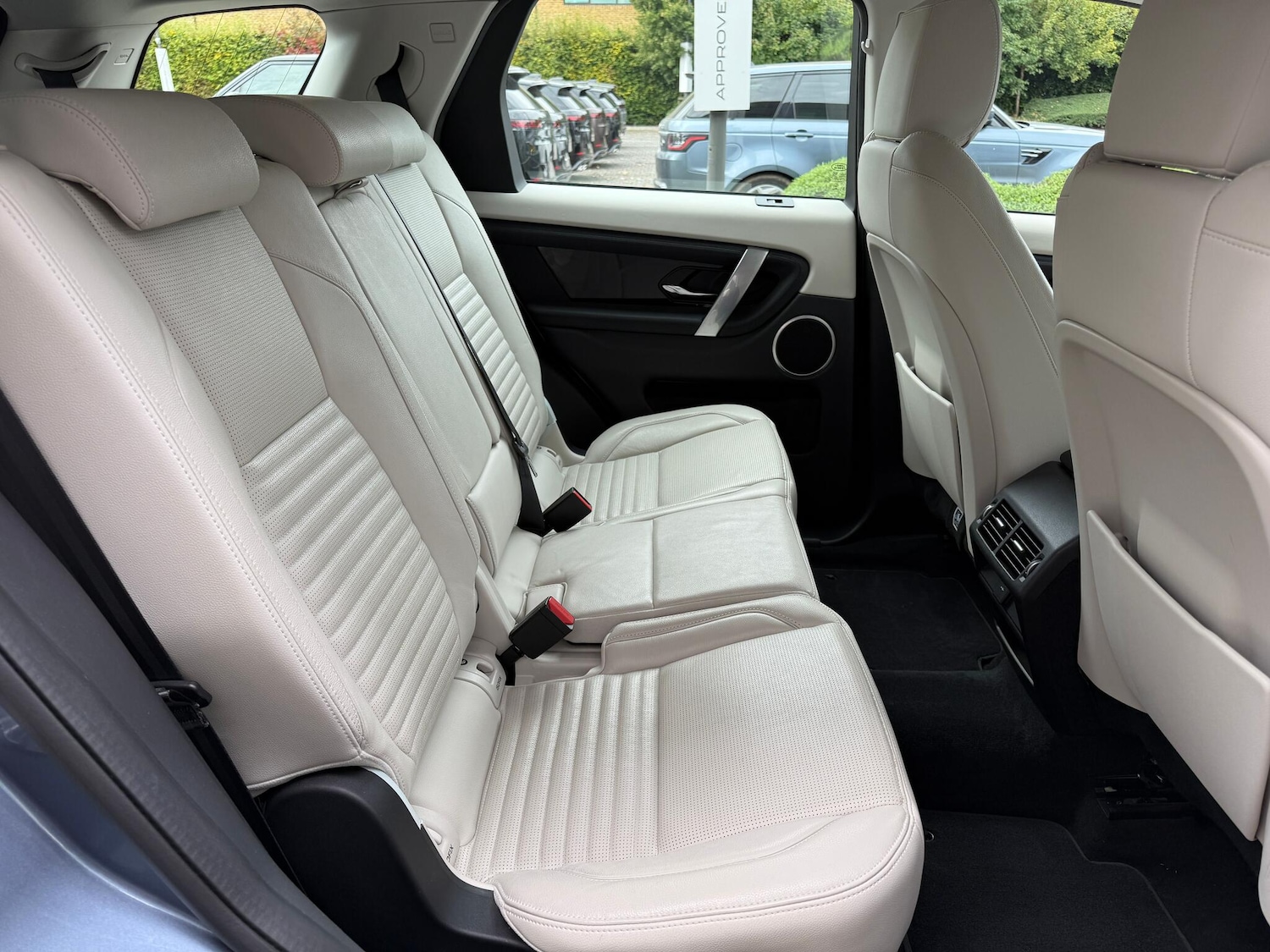 Used Land Rover Discovery Sport 2020 for sale - 76153093: Photo 35