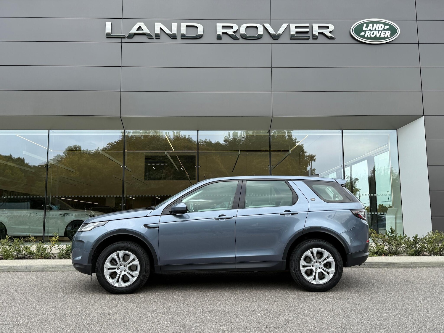 Used Land Rover Discovery Sport 2020 for sale - 76153093: Photo 8