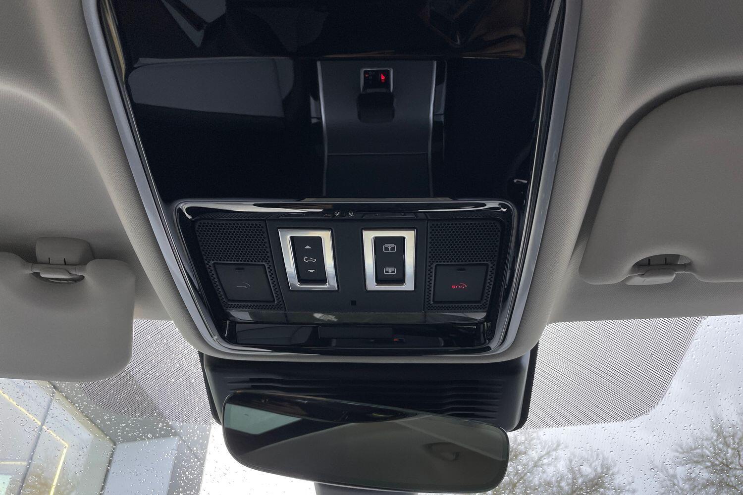 Vehicle 33