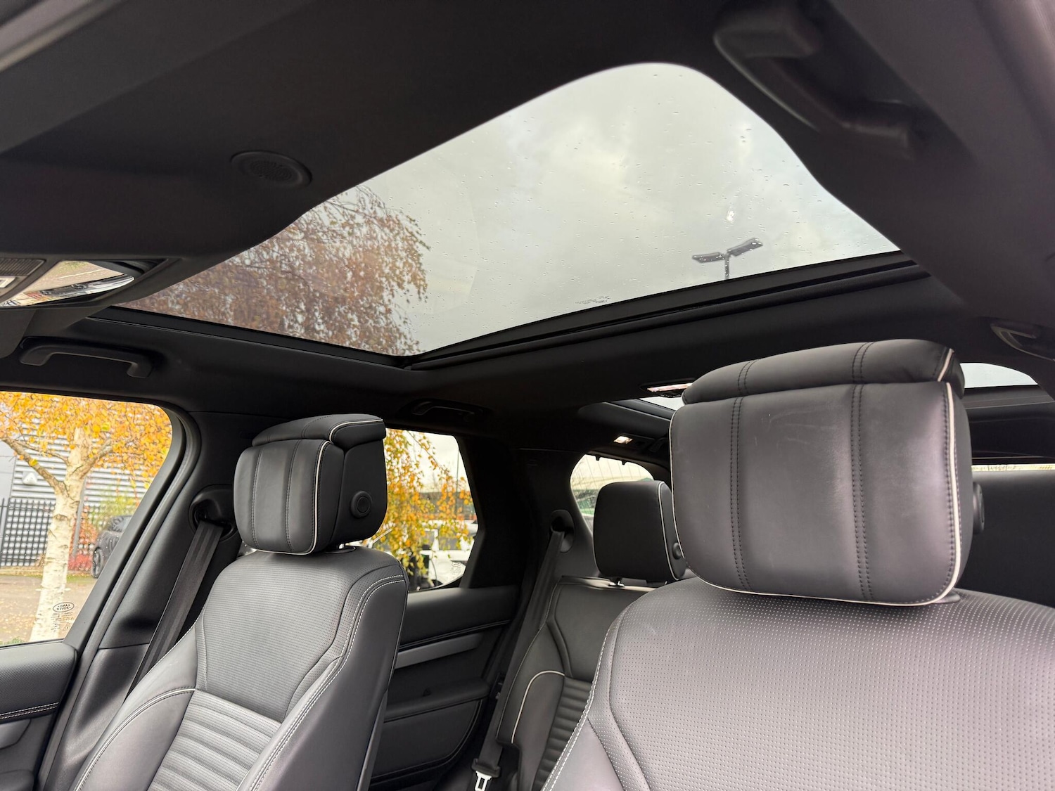 Used Land Rover Discovery 2021 for sale - 76865434: Photo 5