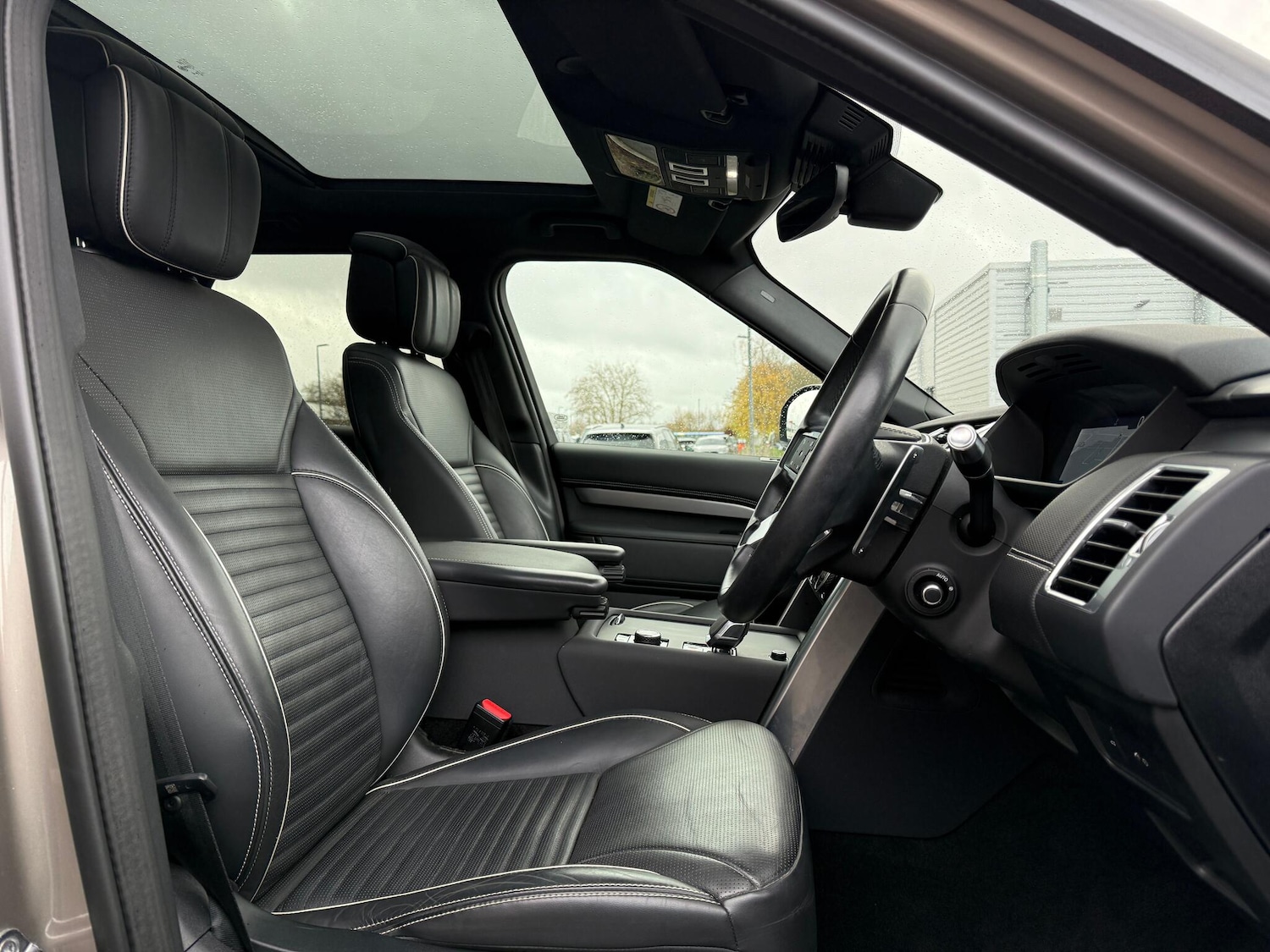 Used Land Rover Discovery 2021 for sale - 76865434: Photo 50