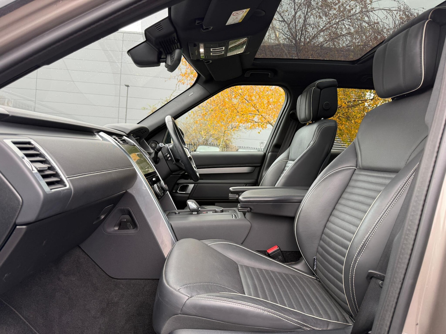 Used Land Rover Discovery 2021 for sale - 76865434: Photo 54