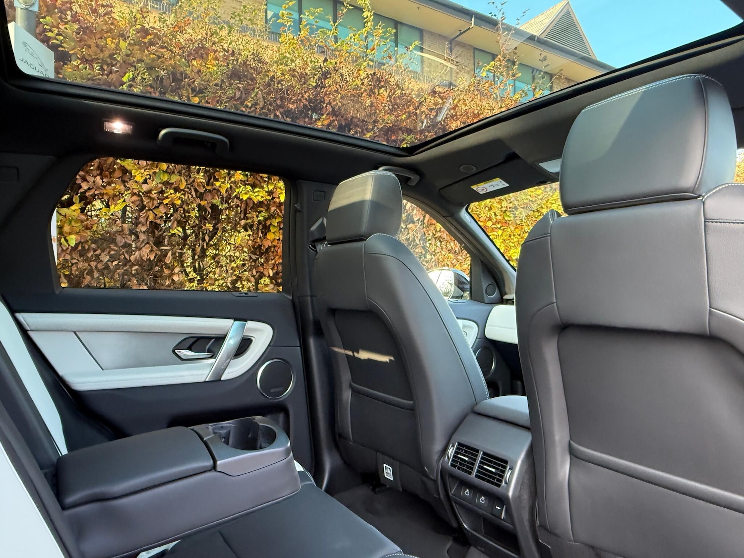 Used Land Rover Discovery Sport for sale - 76700563: Photo 32