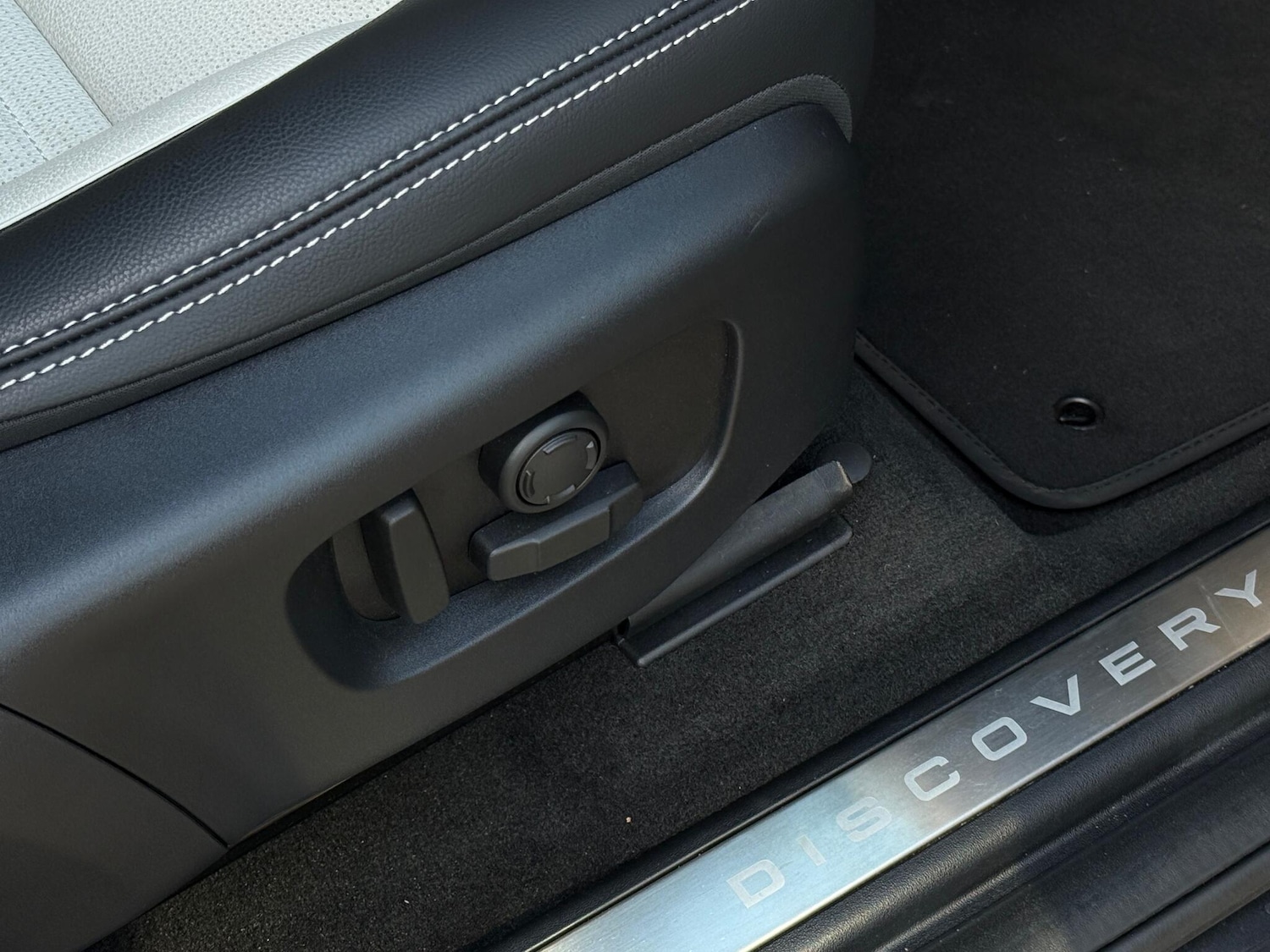 Used Land Rover Discovery Sport for sale - 76700563: Photo 36