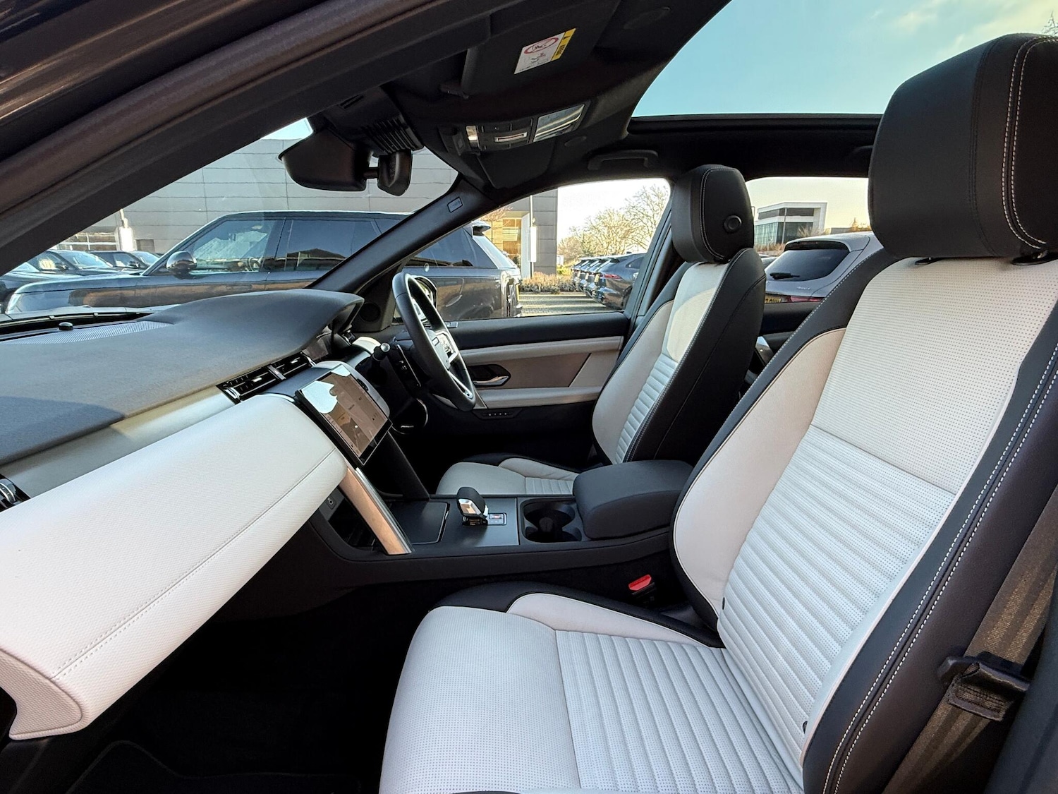 Used Land Rover Discovery Sport for sale - 76700563: Photo 40